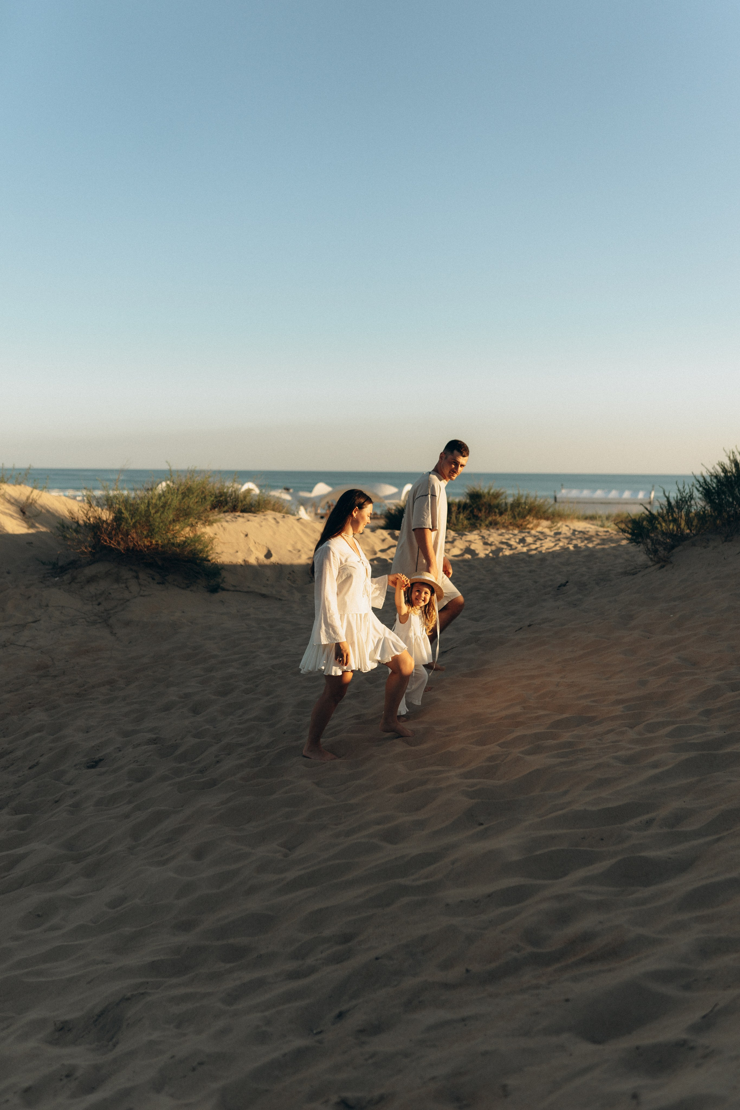 Приключения Аделины на море. Семейный lifestyle фотограф в Москве Рената Рафикова