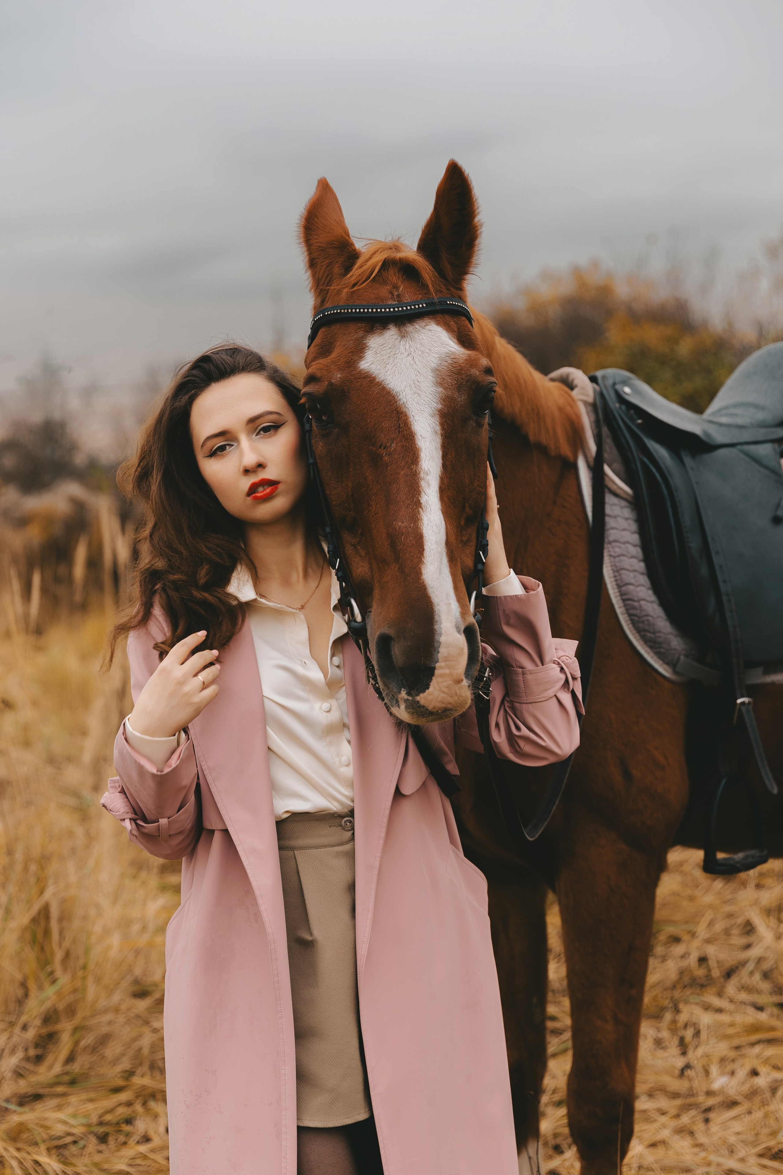 Женский портрет с лошадью. Семейный и женский фотограф в Москве Надежда Воробьева
