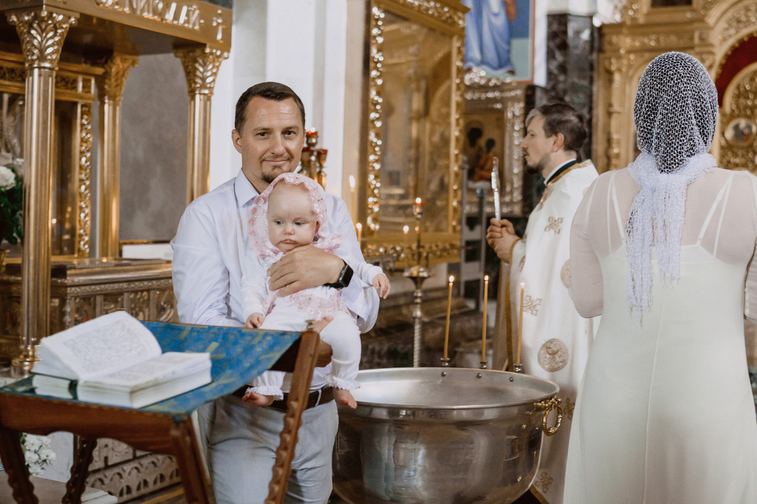 Крещение в Новодевичьем монастыре. Семейный фотограф и видеограф Алёна Ким