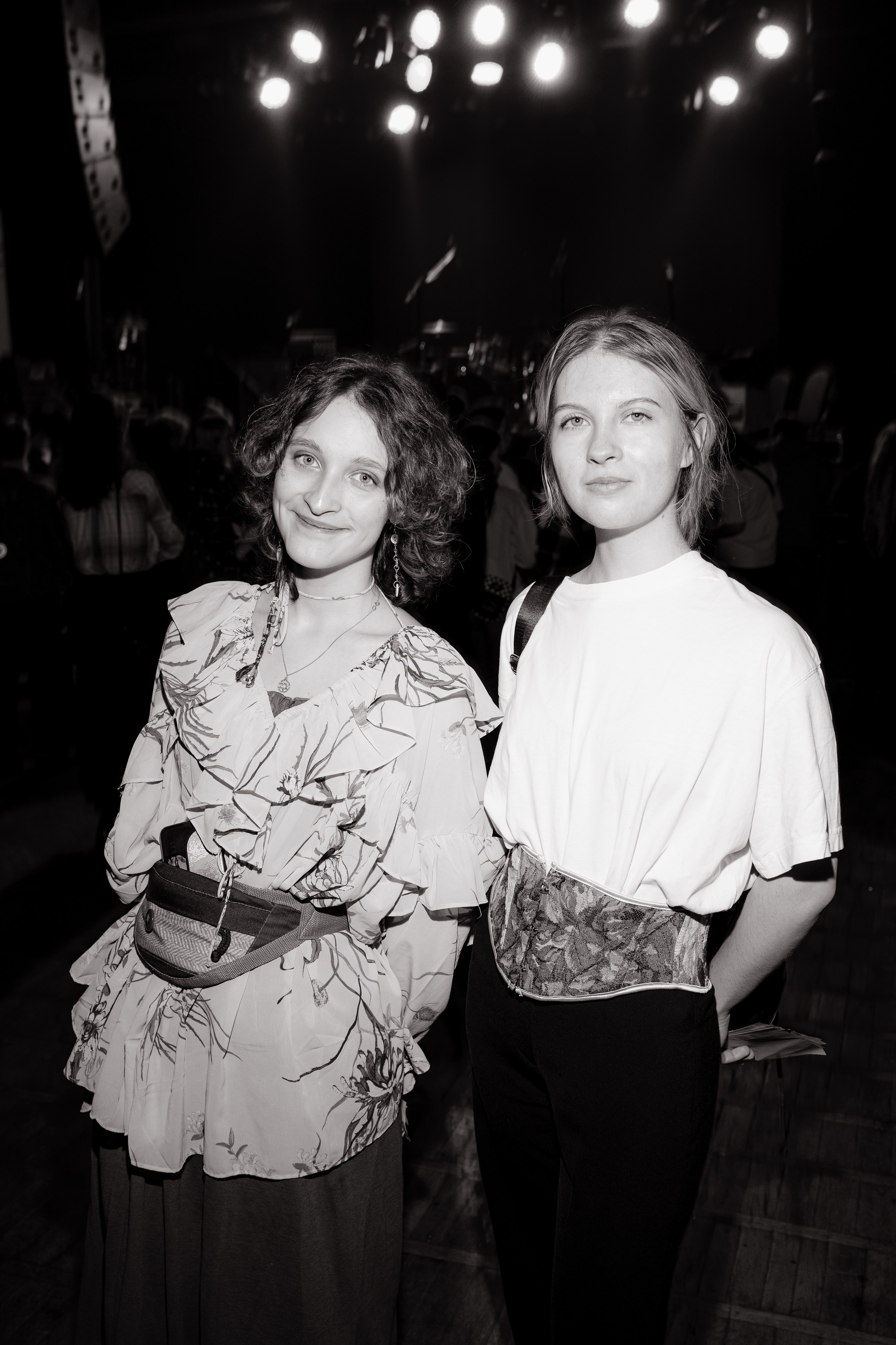 Бонд с кнопкой. Gorsvet.ph