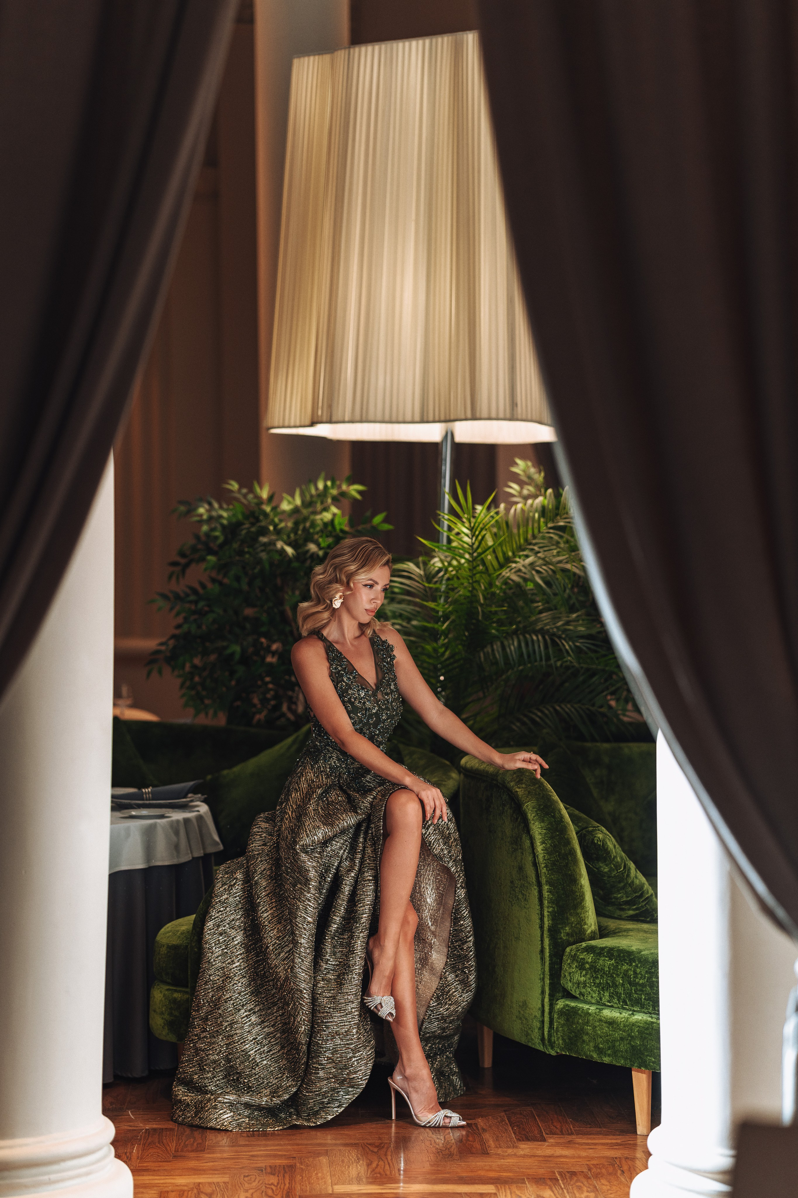 Женский портрет (в интерьере). Свадебный и портретный фотограф в Симферополе и Крыму