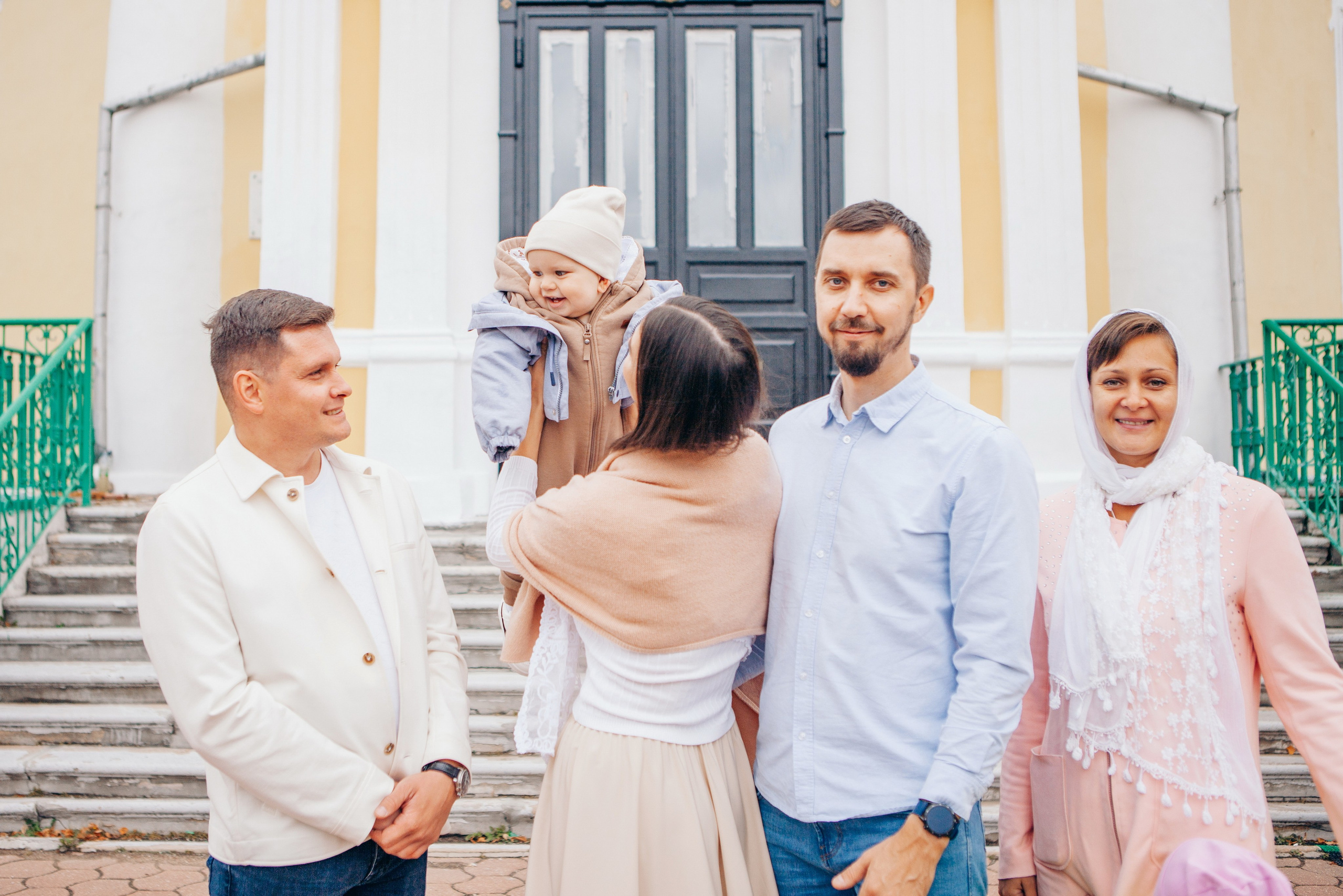 Крещение ребенка в церкви. Фотограф Ольга Ефремова