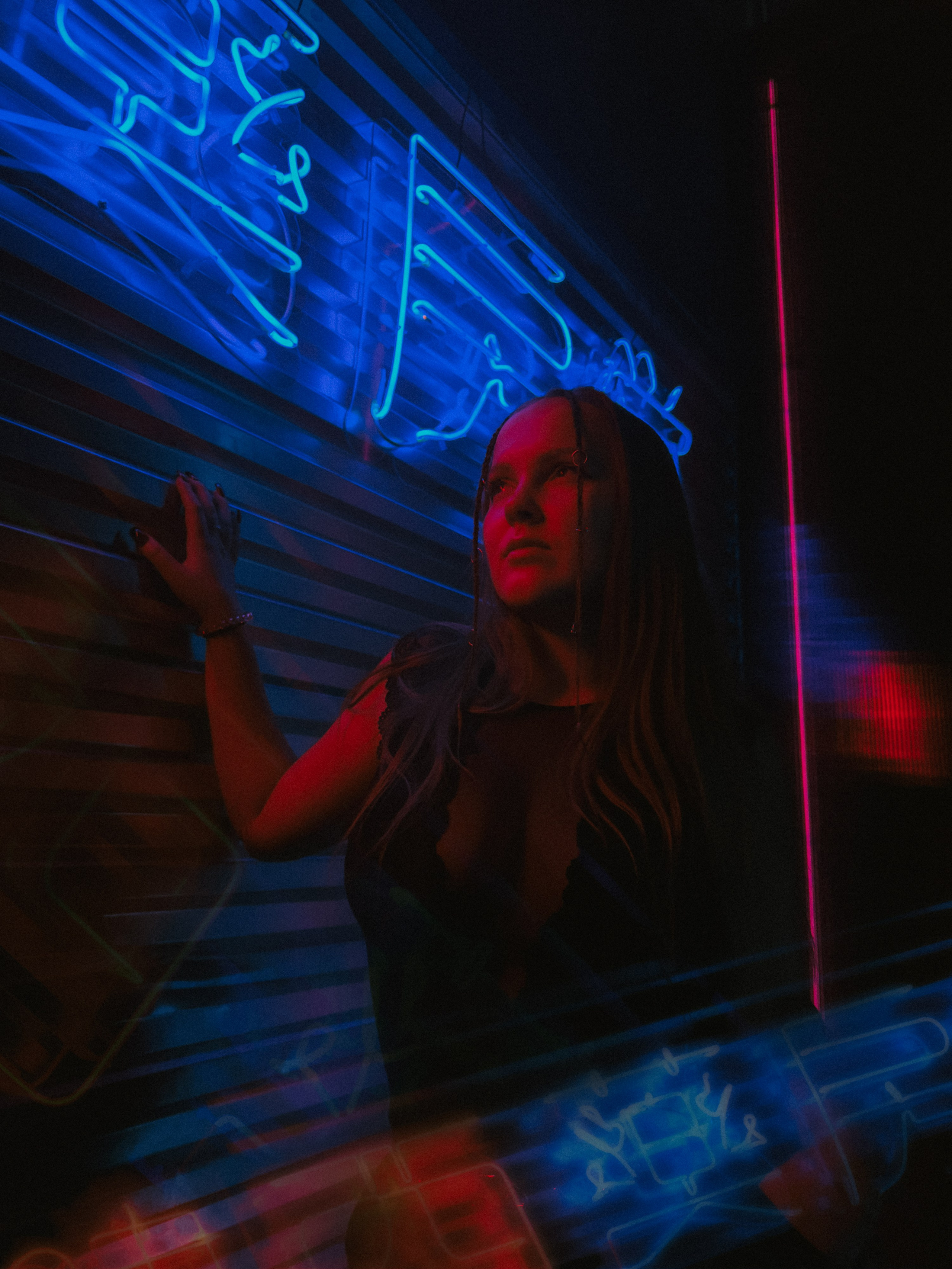 Неон. Фотограф и контентмейкер Света Лето | Москва, МО