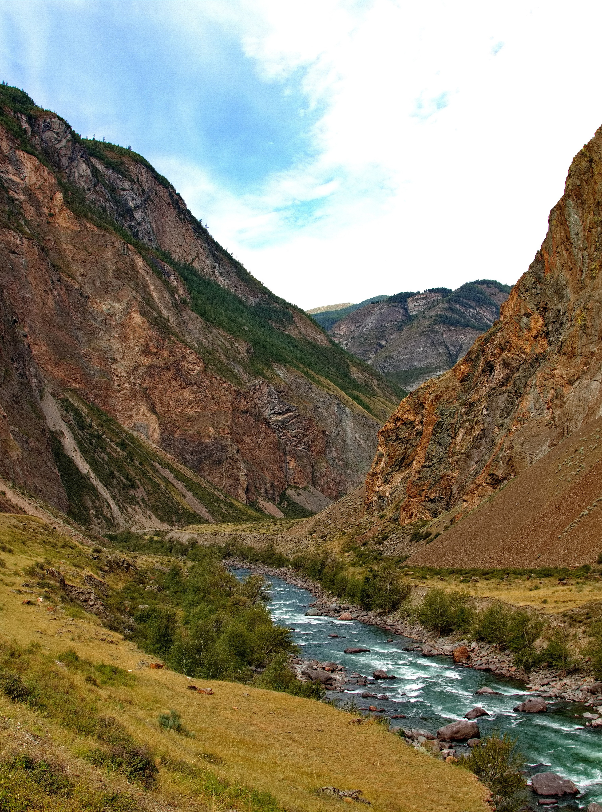 Долина реки Чулышман и дорога к ней по Улаганскому тракту