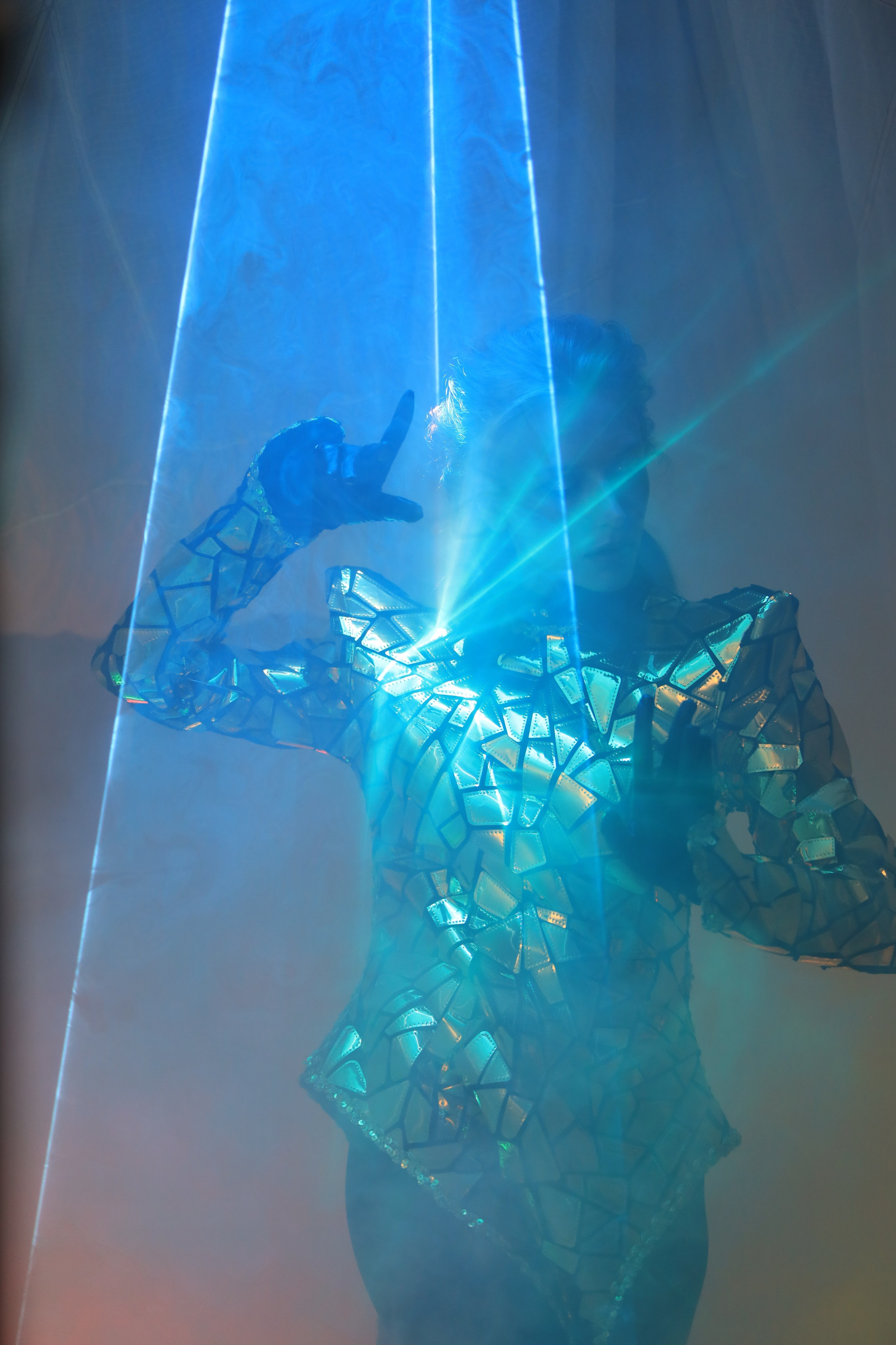 Лазерное шоу. Съемка в студии под ваш запрос, студийные съемки, фотографии архитектурных объектов — Александр Евстигнеев — фотограф Москва