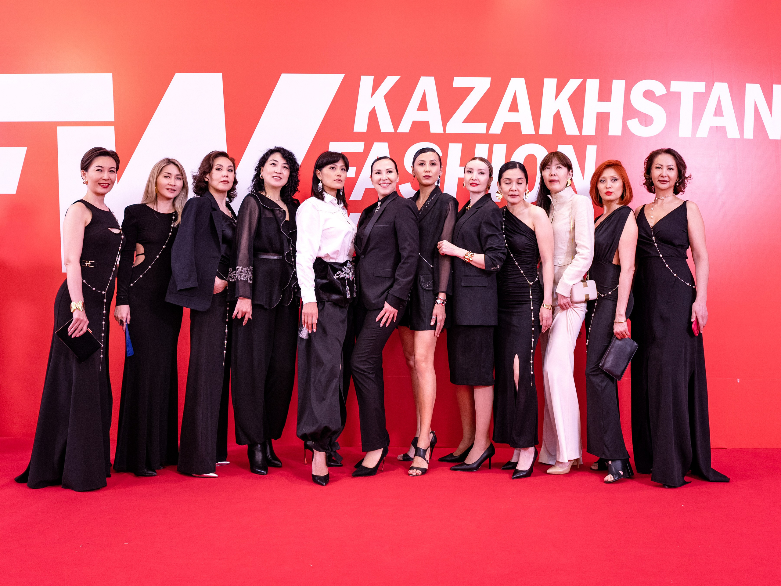 Backstage Day 1. Сайт Алматинского НЮ АРТ, будуар и фэшн фотографа Дениса Карпенко