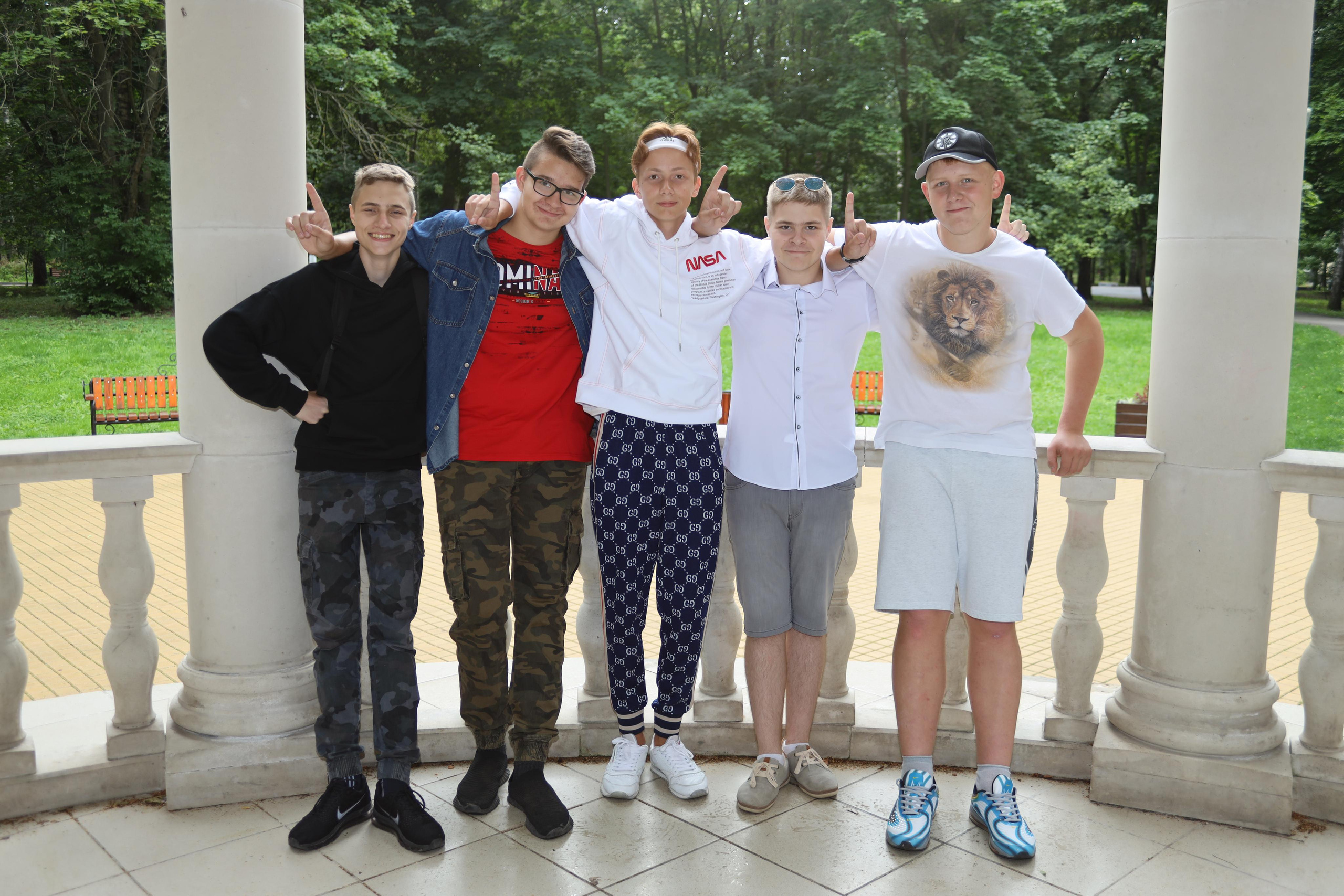 30.07.2020 Прогулка в парке Белоусова 9 класс (без обработки). Фотограф в Туле Крупский АнДРей. Фотостудия «КАДР71» в Туле