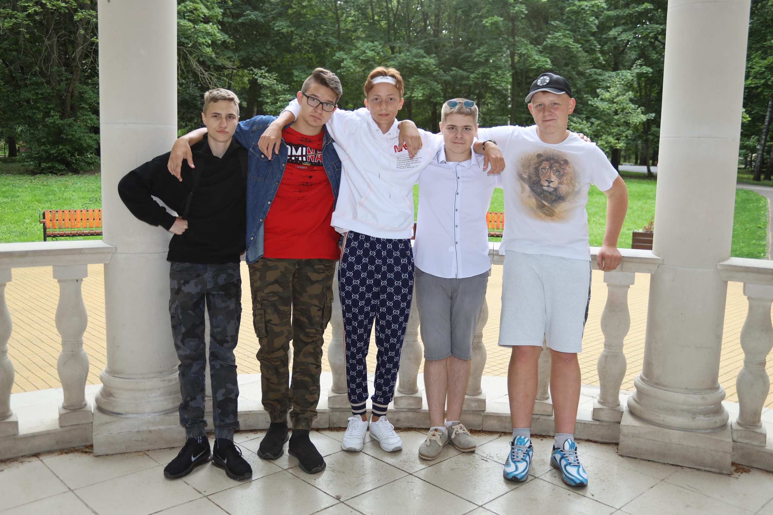 30.07.2020 Прогулка в парке Белоусова 9 класс (без обработки). Фотограф в Туле Крупский АнДРей. Фотостудия «КАДР71» в Туле