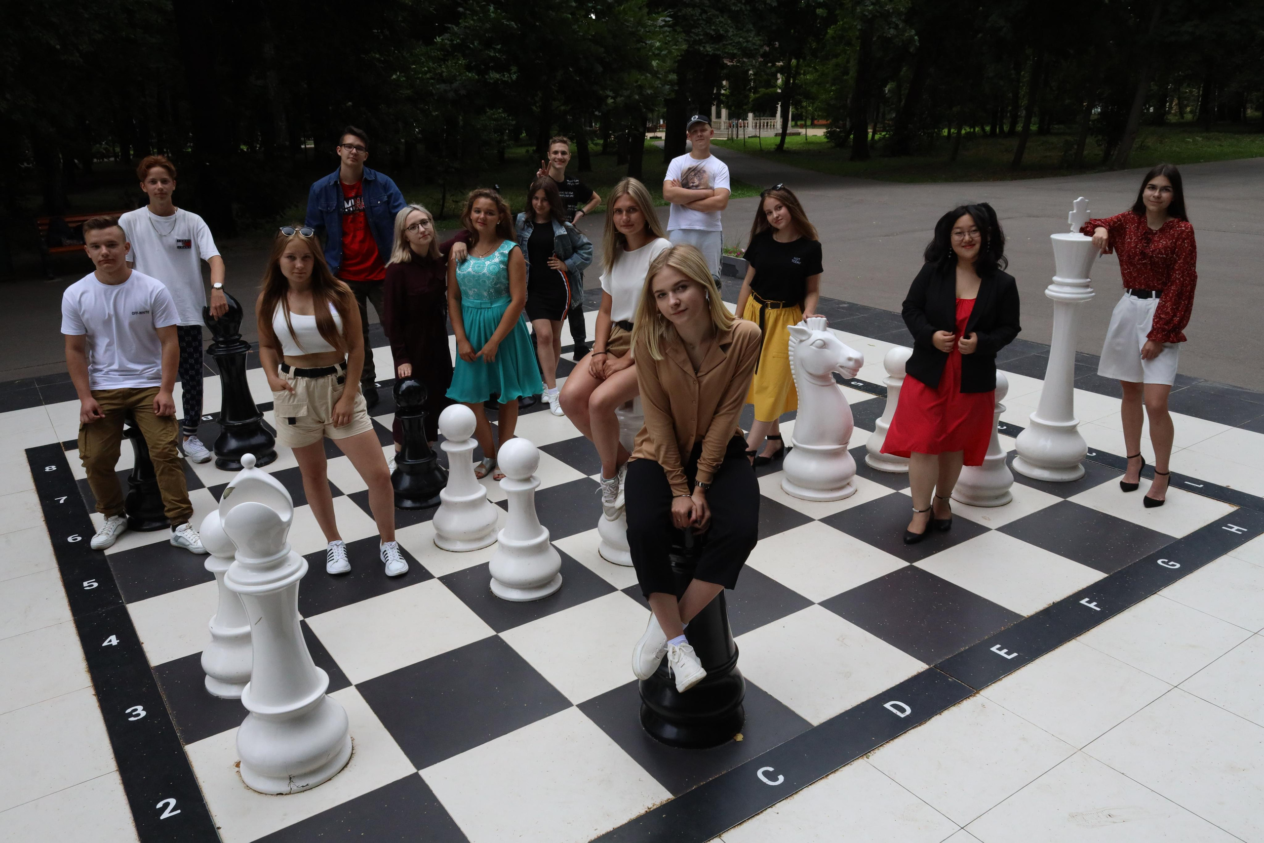 30.07.2020 Прогулка в парке Белоусова 9 класс (без обработки). Фотограф в Туле Крупский АнДРей. Фотостудия «КАДР71» в Туле