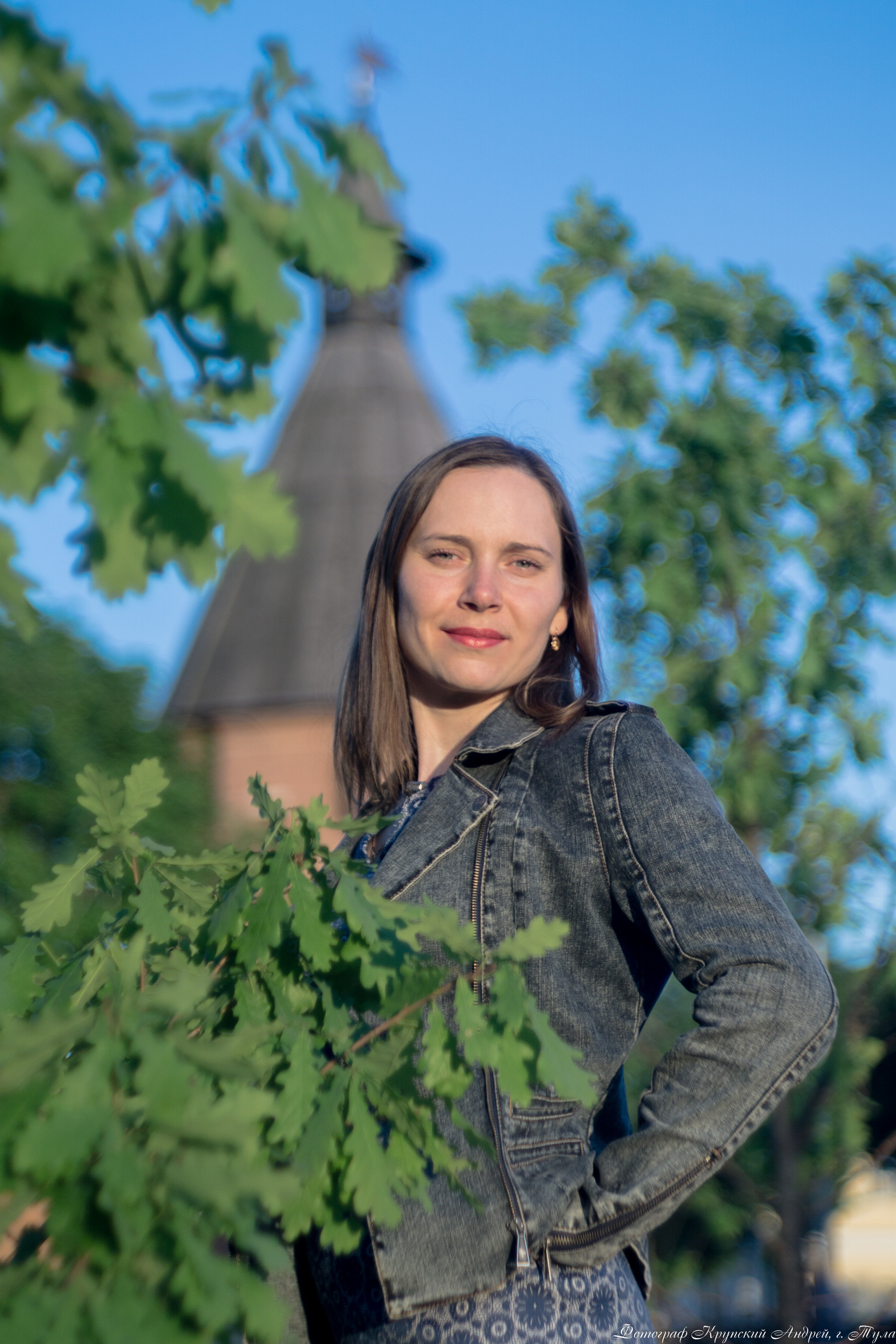 Портретная съемка летним вечером у стен Тульского кремля (sony a6000+юпитер-3). Фотограф в Туле Крупский АнДРей. Фотостудия «КАДР71» в Туле