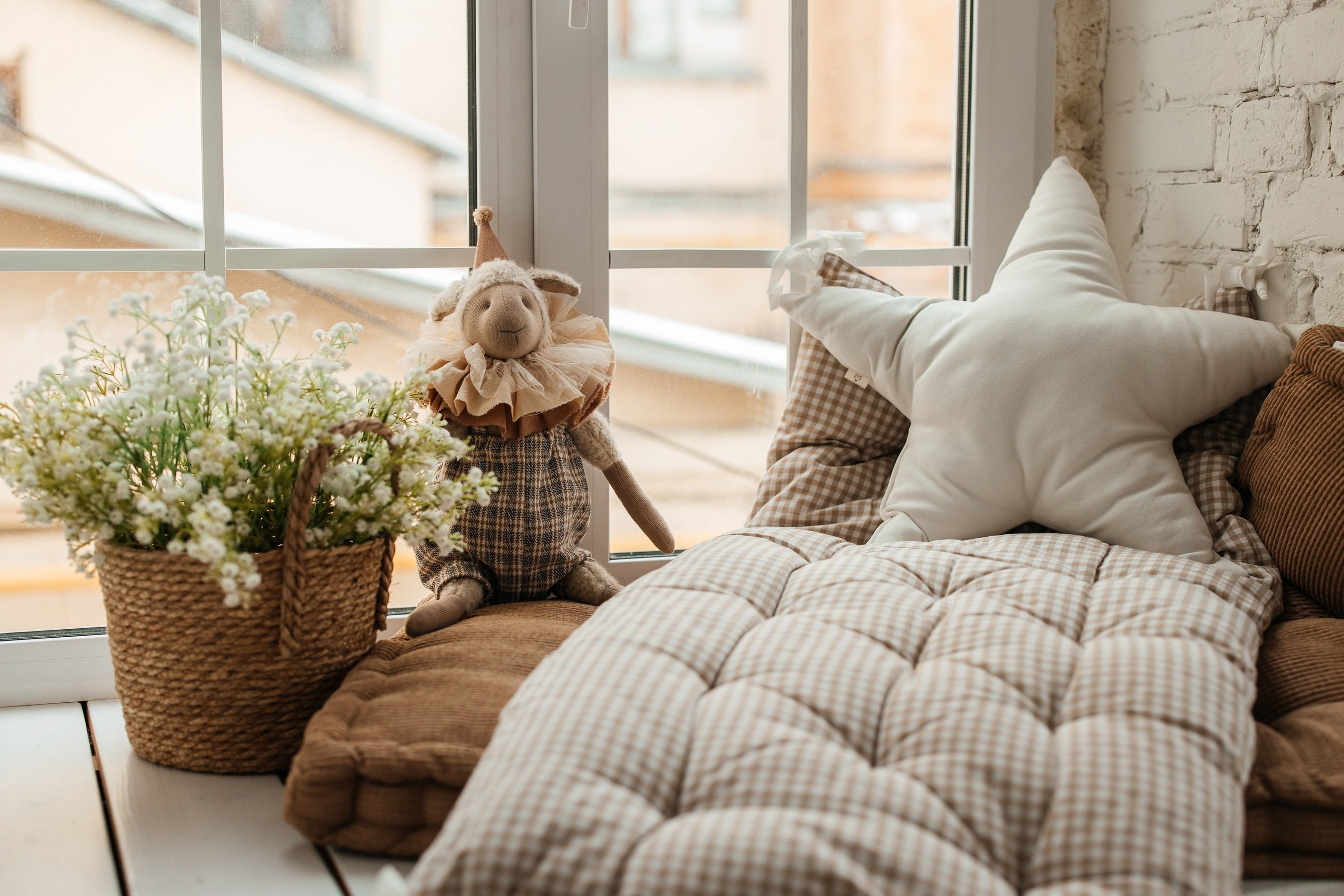 Ленинградская ул., 78, 2 этаж, домофон кнопка №2, 1800-2000р/час