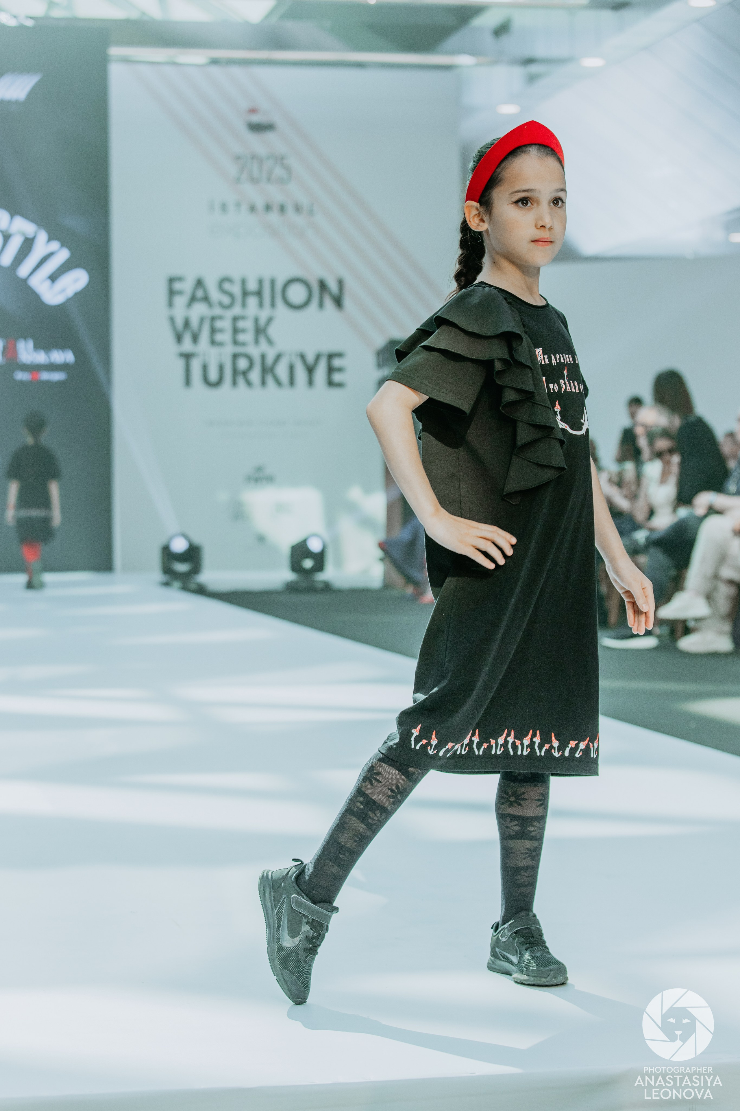 Fashion Week Türkiye [spring, 2025]. Anastasia Leonowa