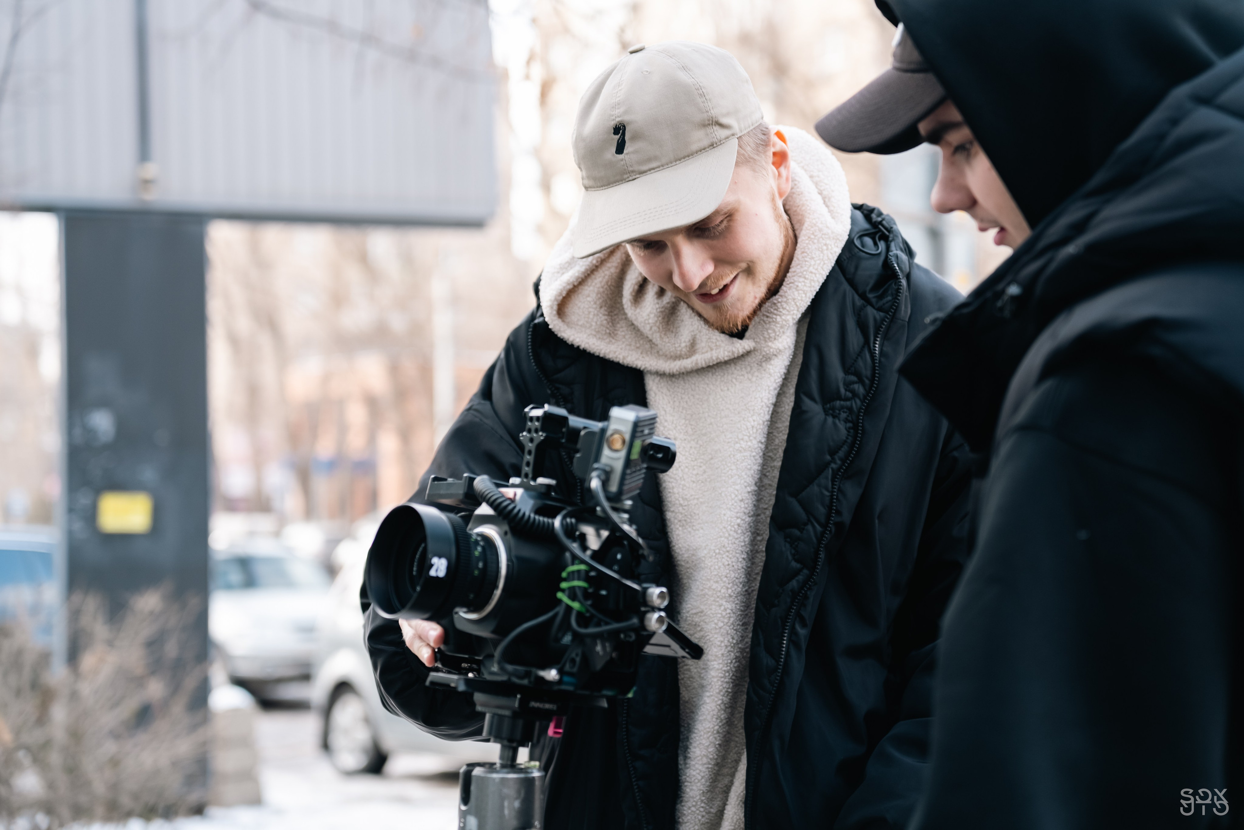 Видеопродакшн BACKED ROLL