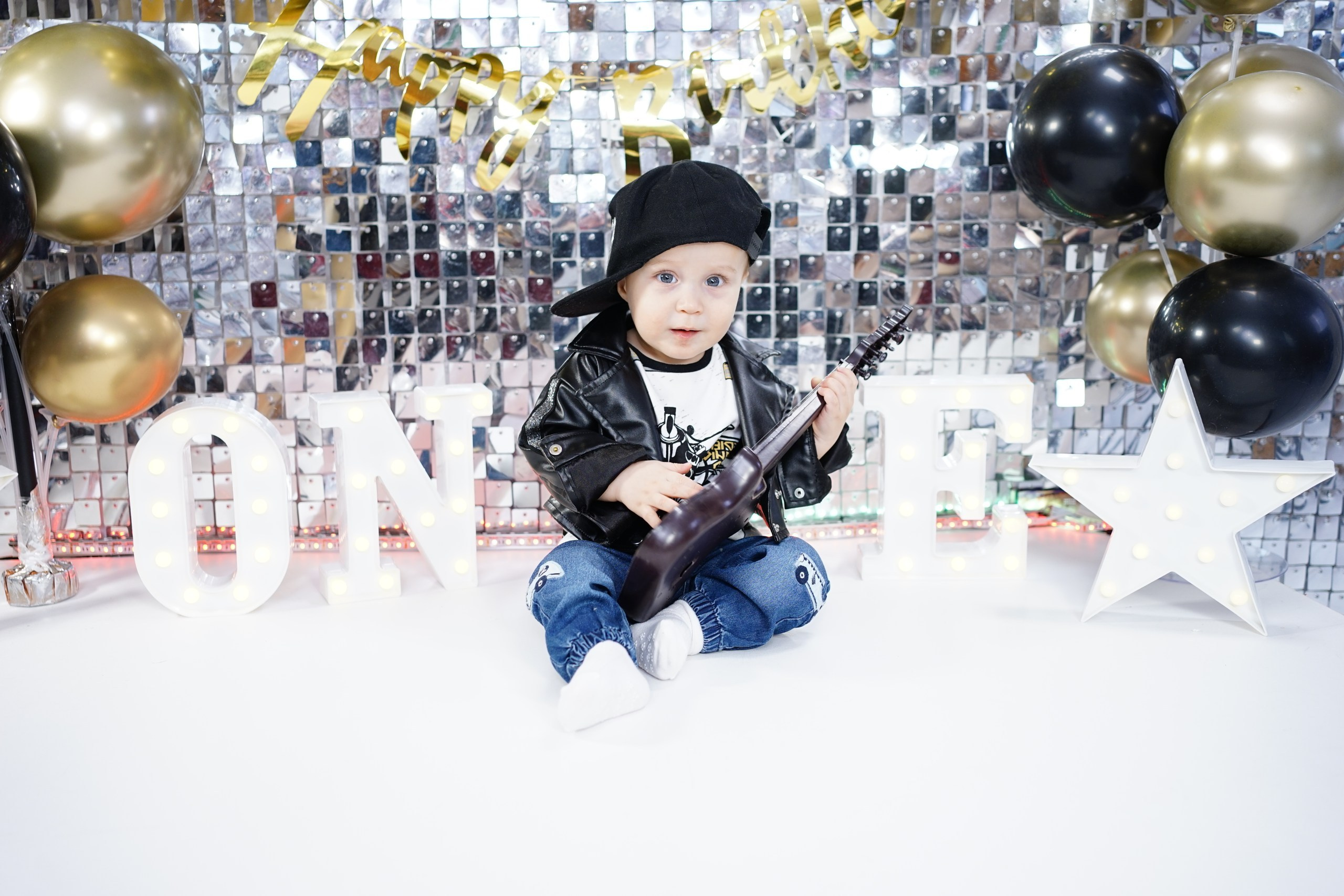 Фотосессия на Годик для Мальчиков. Детская Фотостудия ГОДОВАСИКИ в Санкт-Петербурге фотосесия на годик