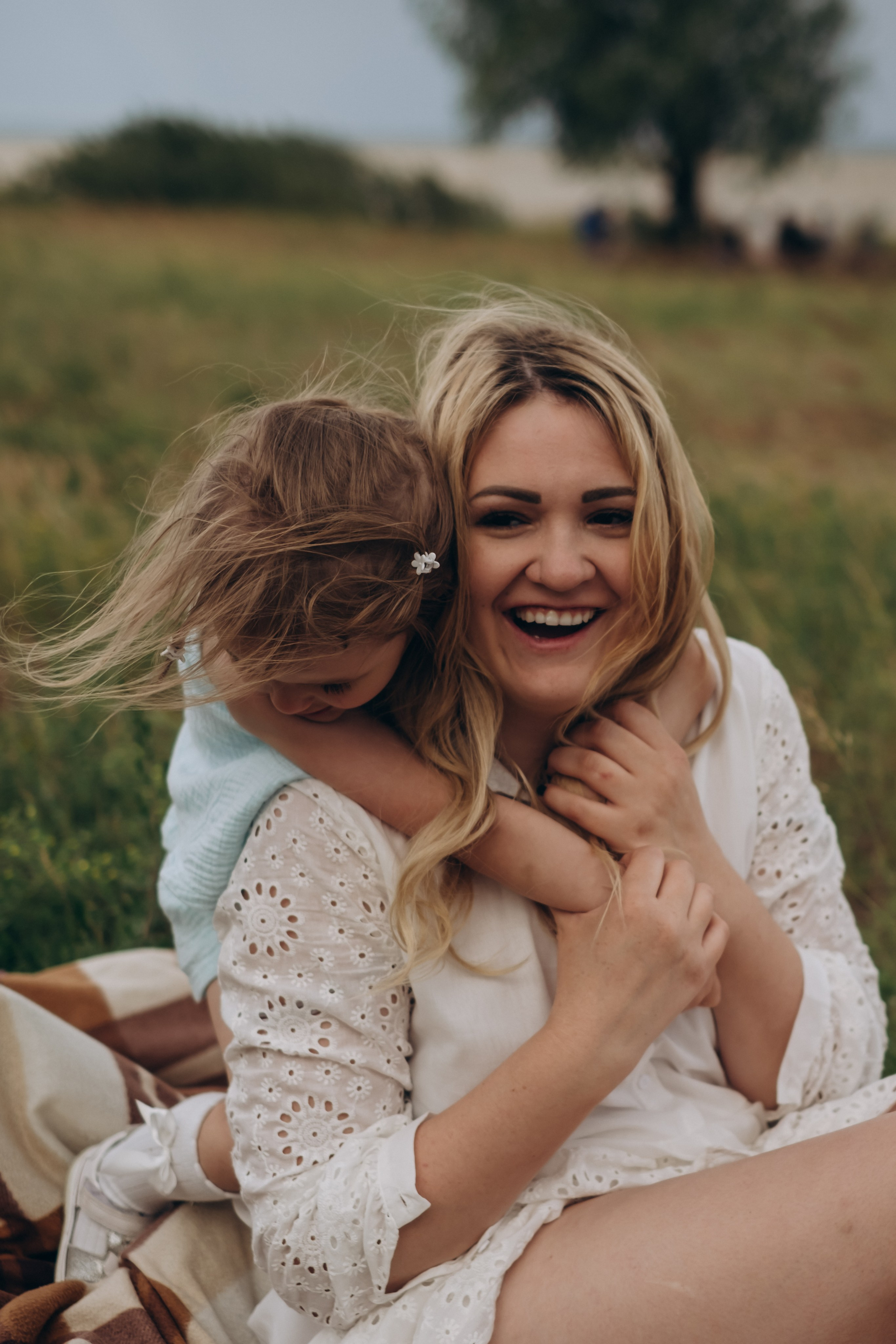 Прогулочная у моря. Мама и дочь. Фотограф Новосибирск Анна Рождественская