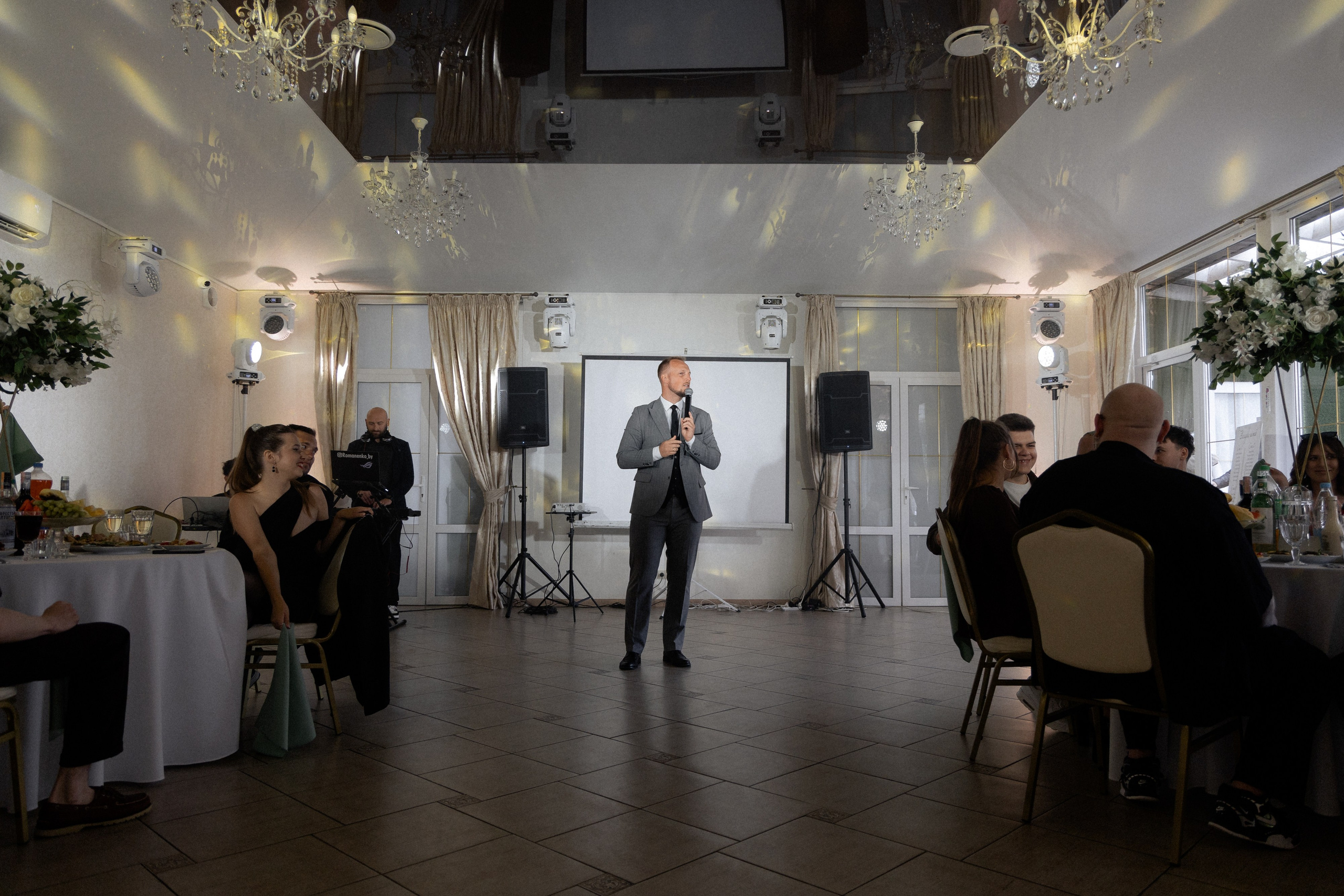 Свадебная фотосессия Анастасии и Игоря в Усадьбе Легенда. Свадебный фотограф в Минске/Беларуси Сергей Спиридонов