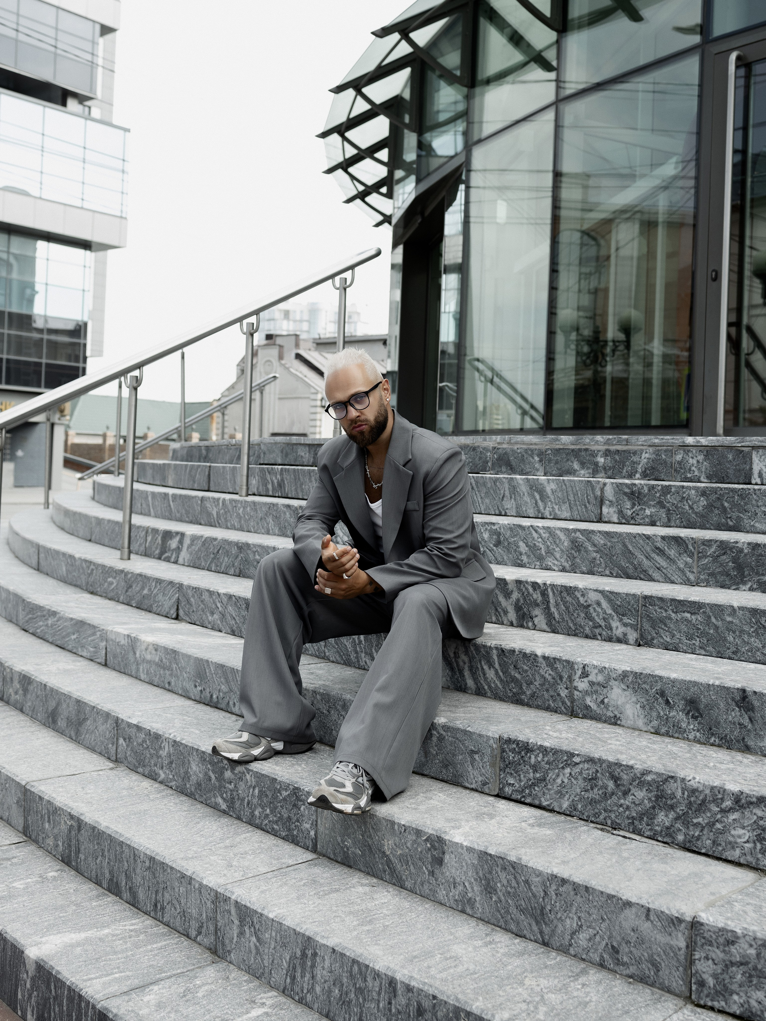 Александр О. Фотограф Челябинск Эвелина Ганага, съемка для бизнеса и маркетплейсов