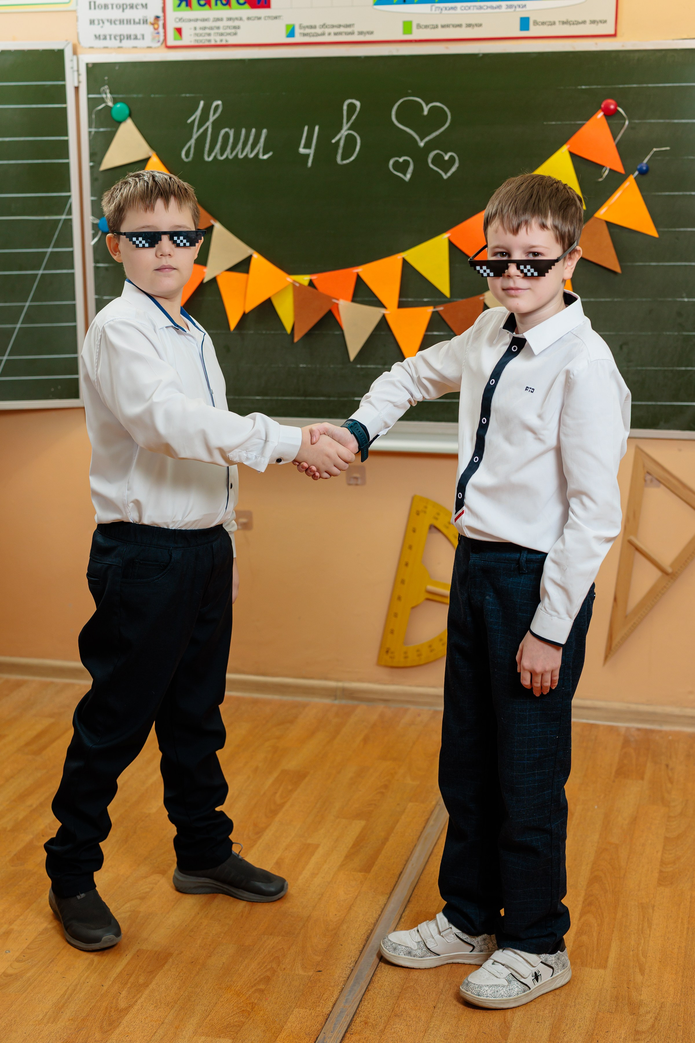 4 класс — общие в школе. Выпускные альбомы Чехов, выпускные альбомы