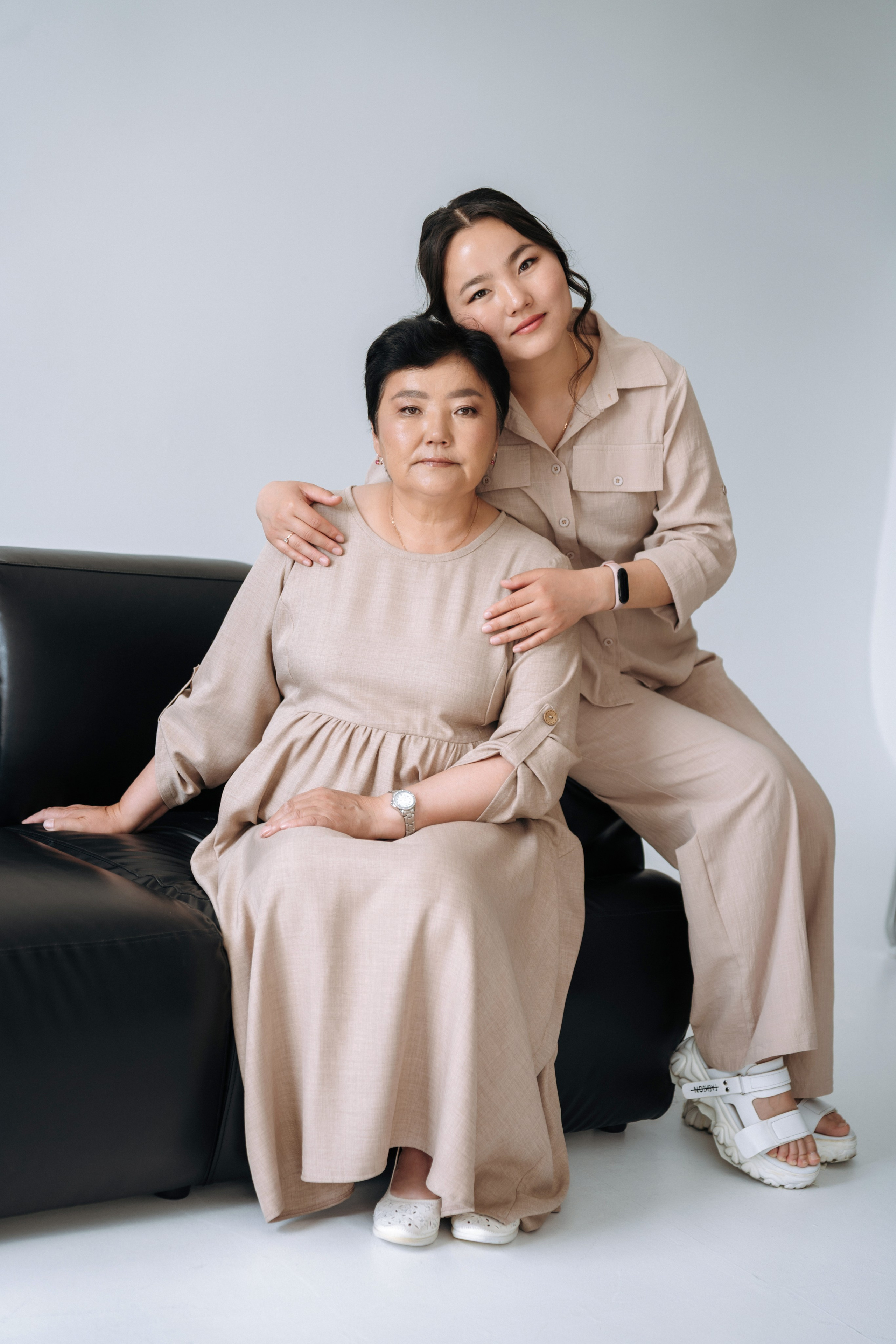 Валентина и Люда Галсановы. Фотограф Улан-Удэ