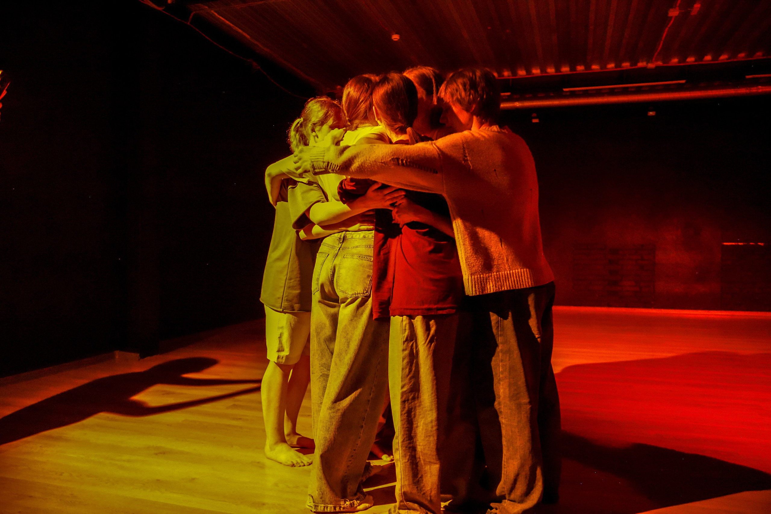 Современный показ Подземка. Небесные ласточки. Фотограф Юлия Мальцева