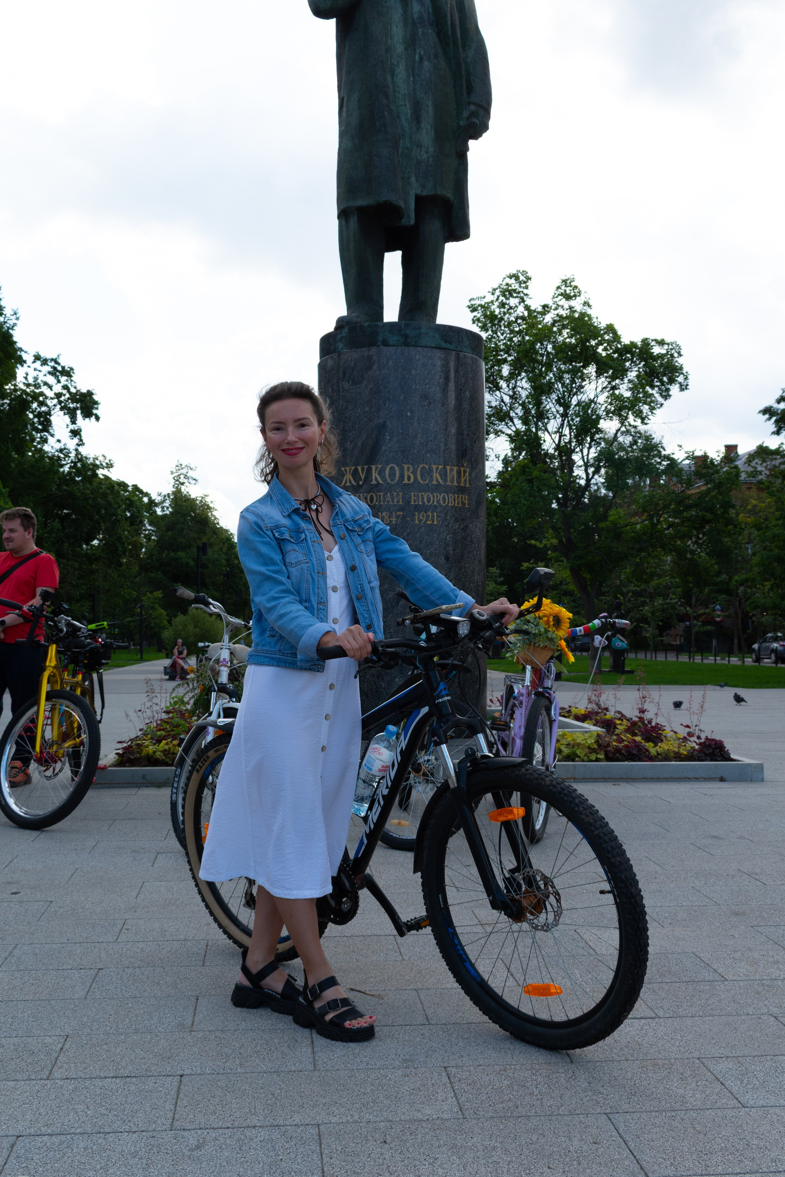 «Леди на велосипеде» — велопробег по г. Жуковскому 2025. Репортажный фотограф Сыбер Мартти