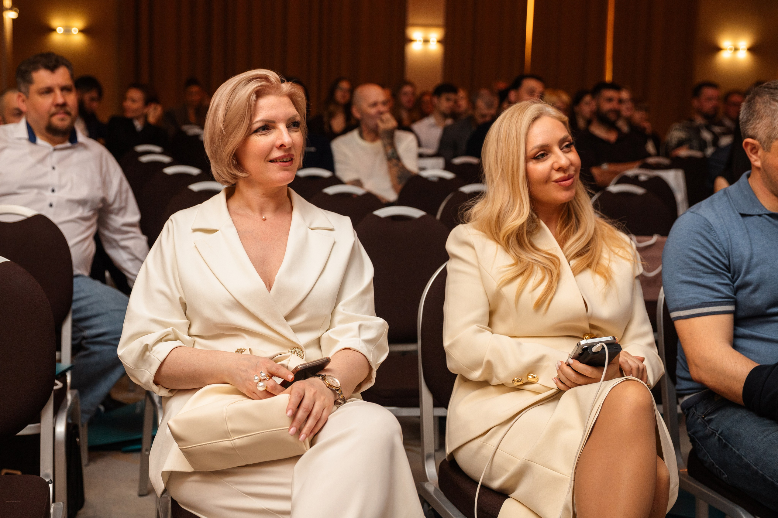 Конференция АВАНТИ. Фотограф Краснодар Настя Зокс