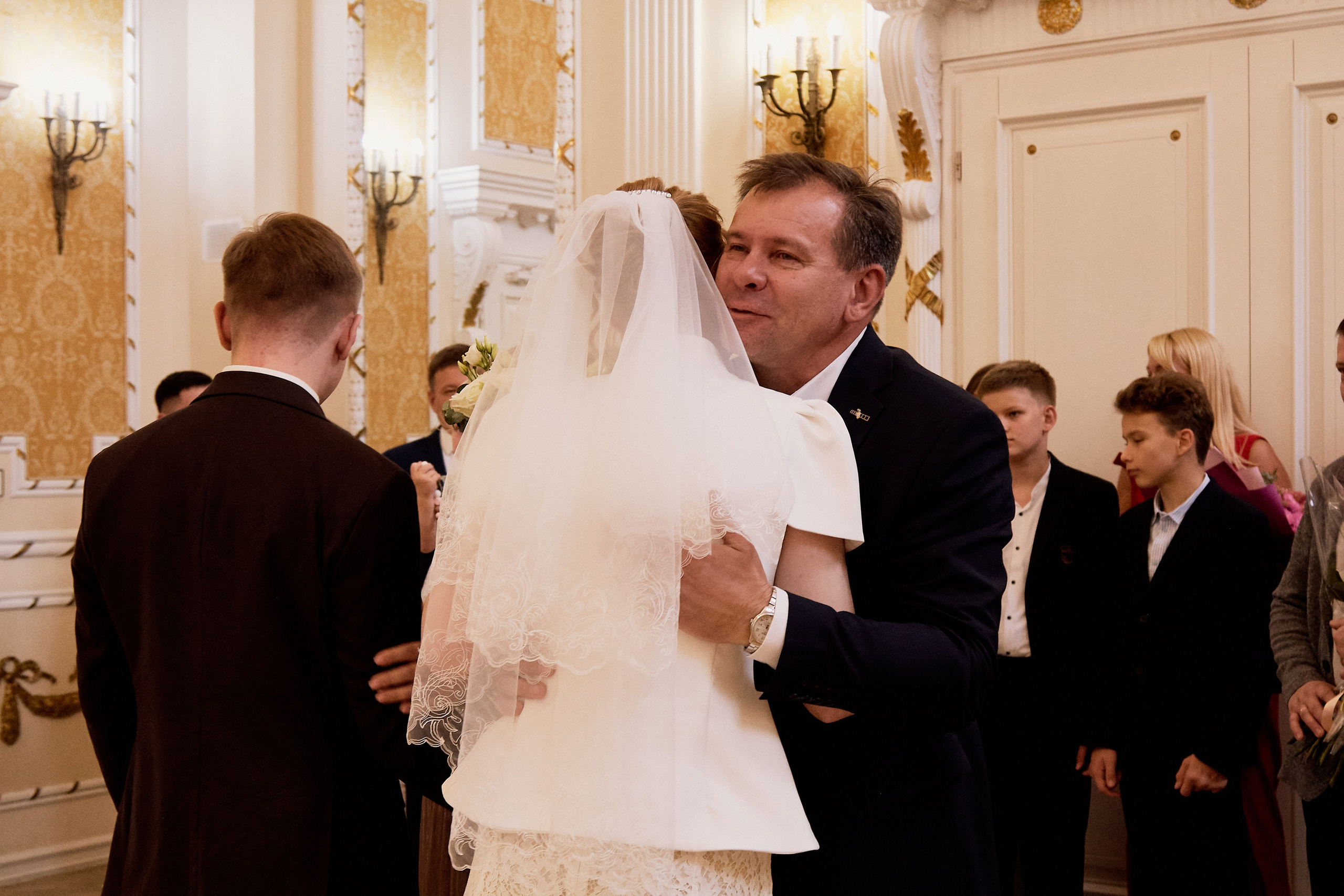 Свадебная роспись в раменском ЗАГСе. Свадебный фотограф в Москве Приятелева Ангелина