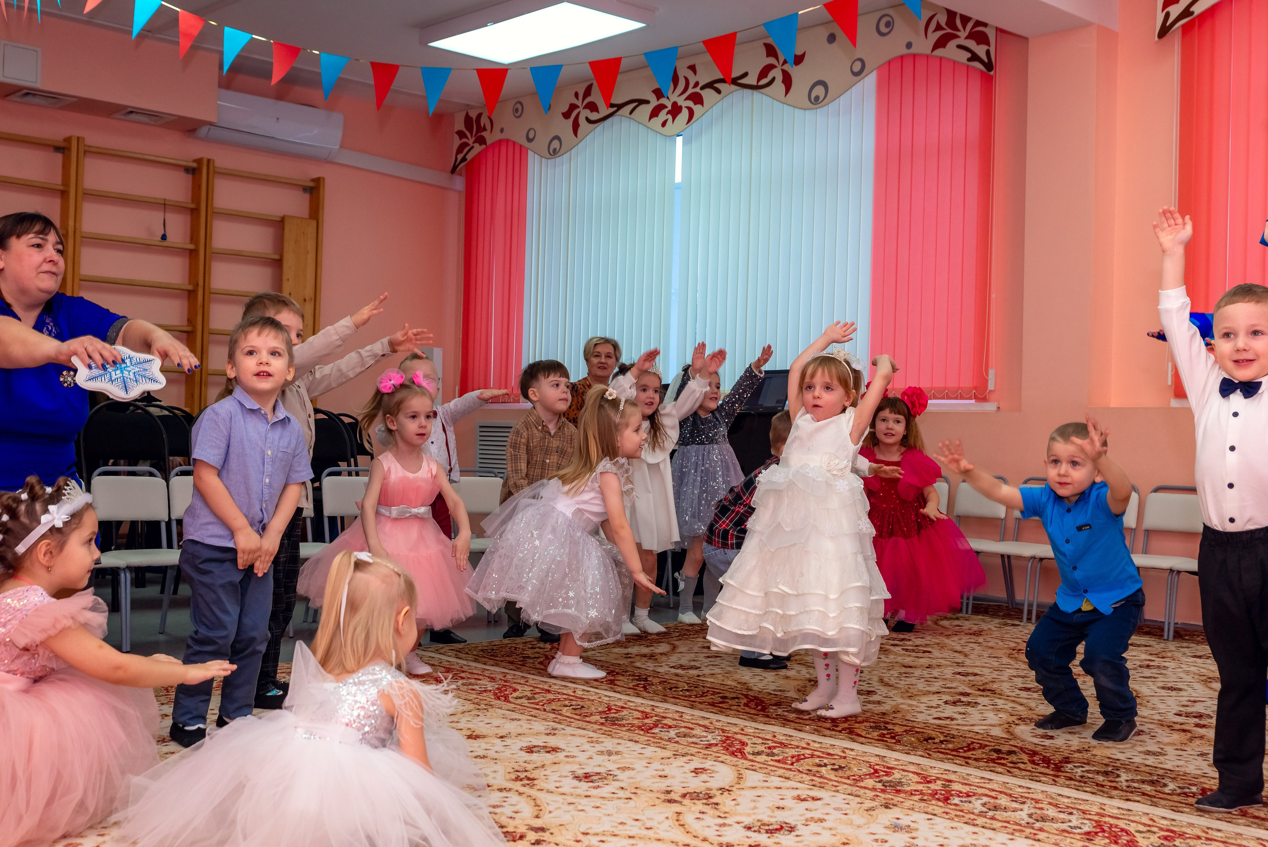 Утренник в саду. Фотограф Крещение Венчание Москва