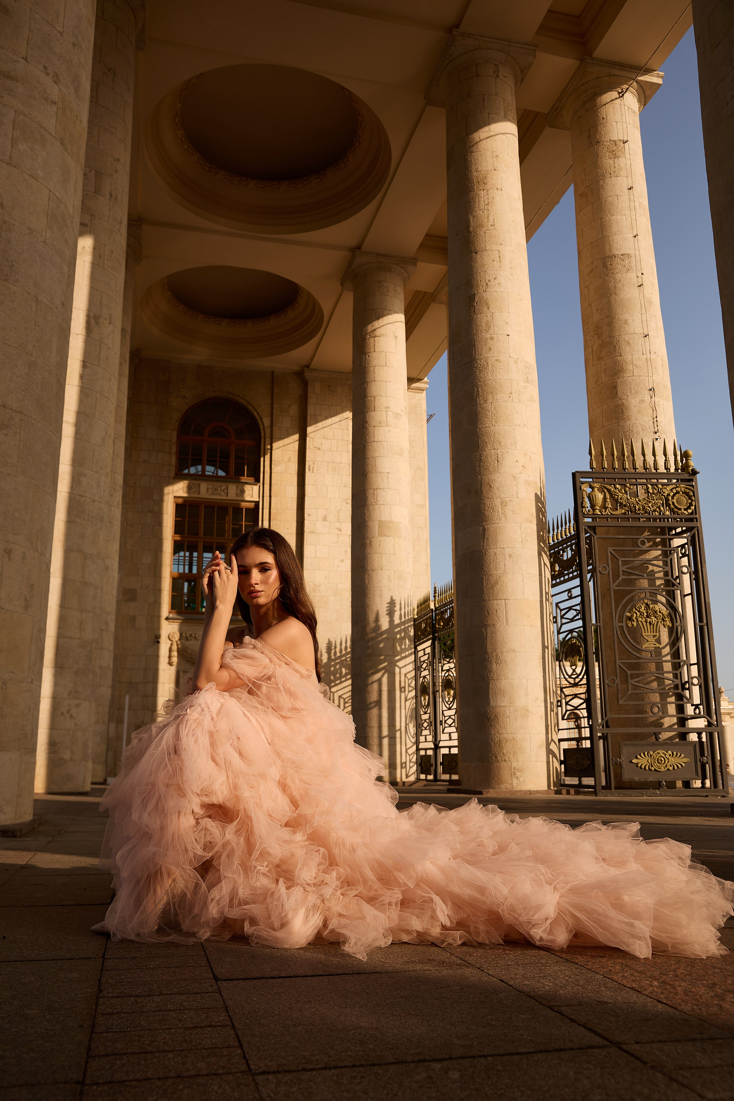 STREET. Фотограф Оля Мороз Москва портретный фотограф нейрофотосессия