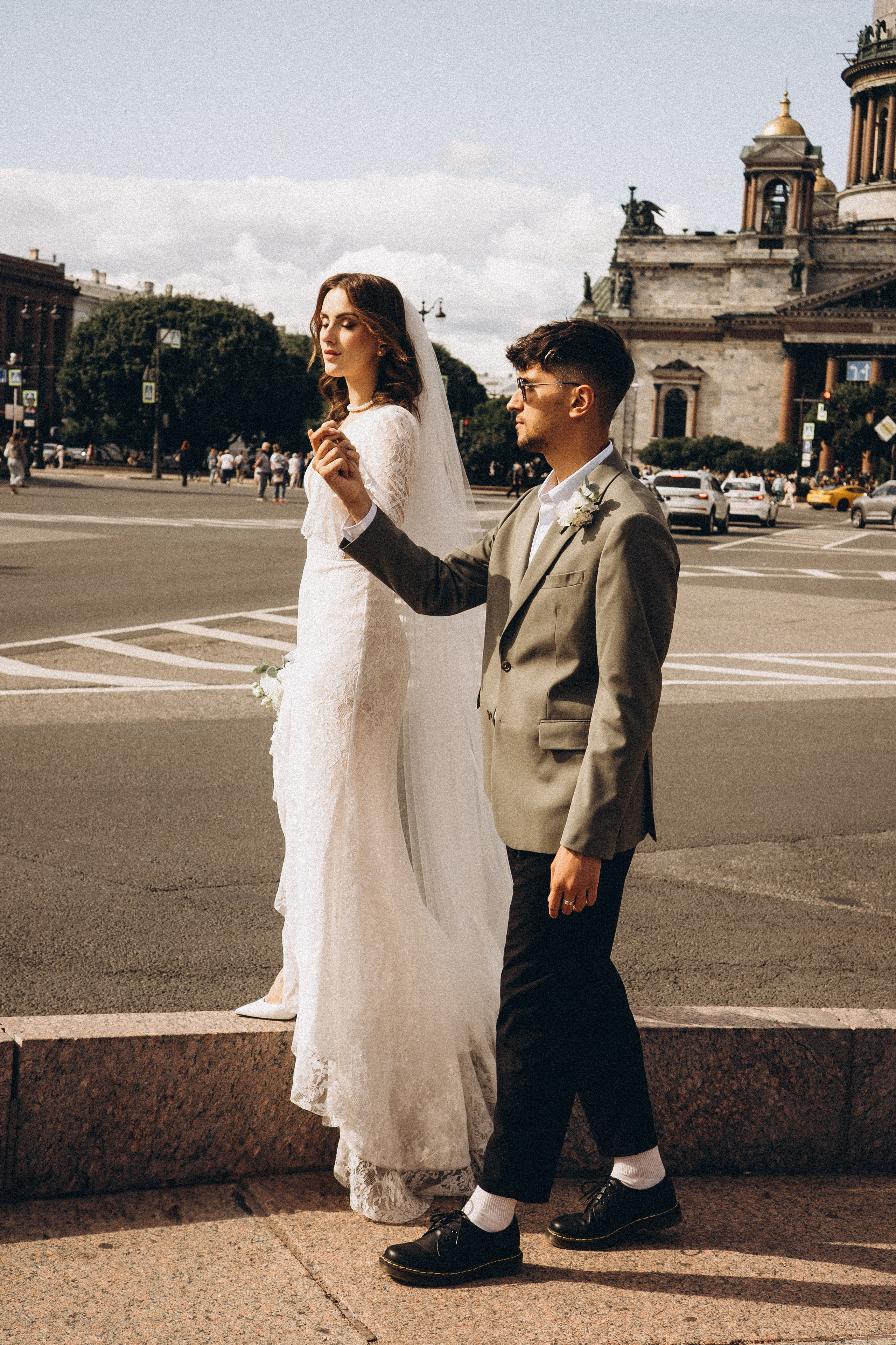 СВАДЕБНАЯ ПРОГУЛКА ВОЗЕ ИСАИКЕВСКОГО СОБОРА АСТОРИИ И ЗАКОНОДАЛЕТНОГО СОБРАНИЯ. Профессиональный фотограф, Санкт-Петербург — Виктория Богомолова