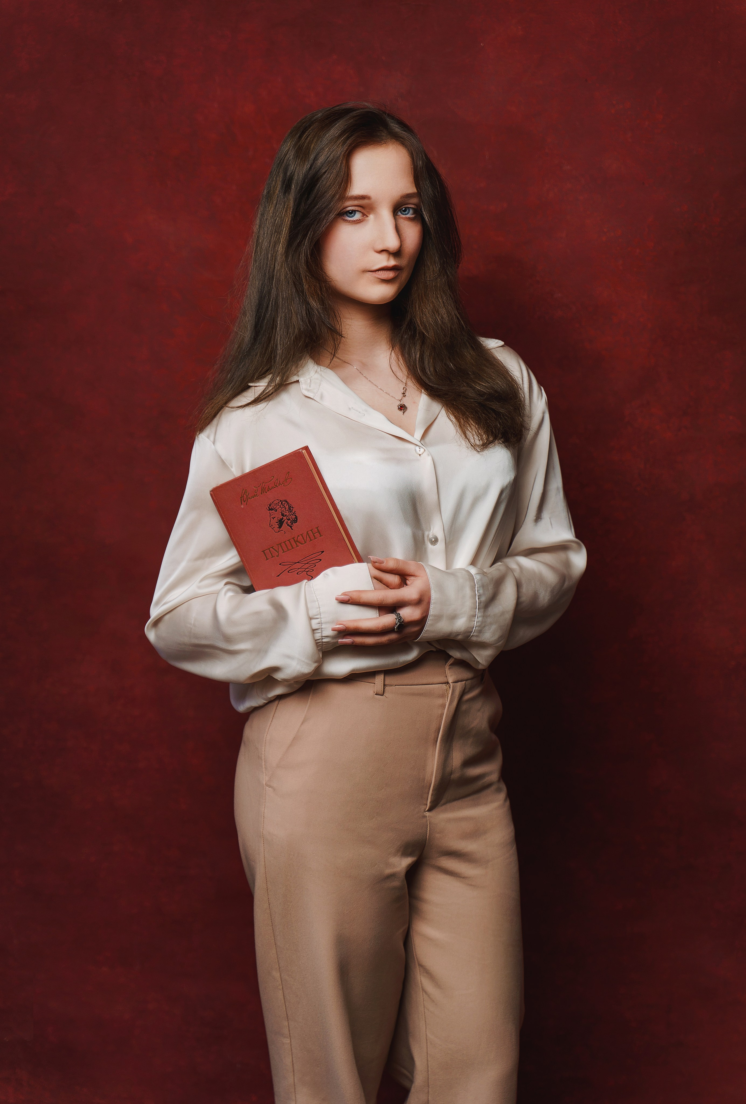 Стильные выпускные альбомы и индивидуальные фотосессии в Таганроге