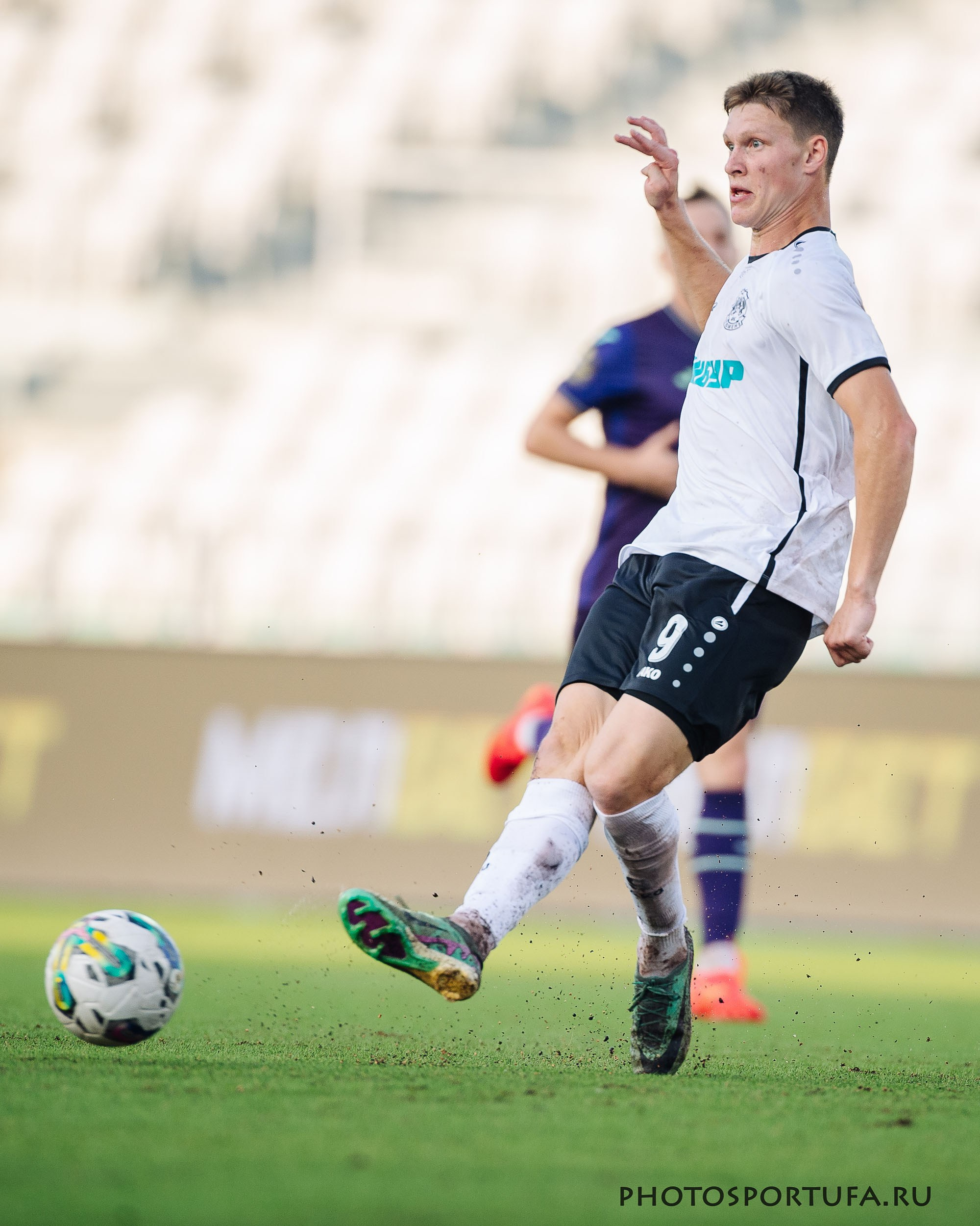 Россия — МЕЛБЕТ — Первая Лига. 4 -й тур «ФК УФА» — ФК «Тюмень». Спортивный фотограф в Уфе Евгений Буров