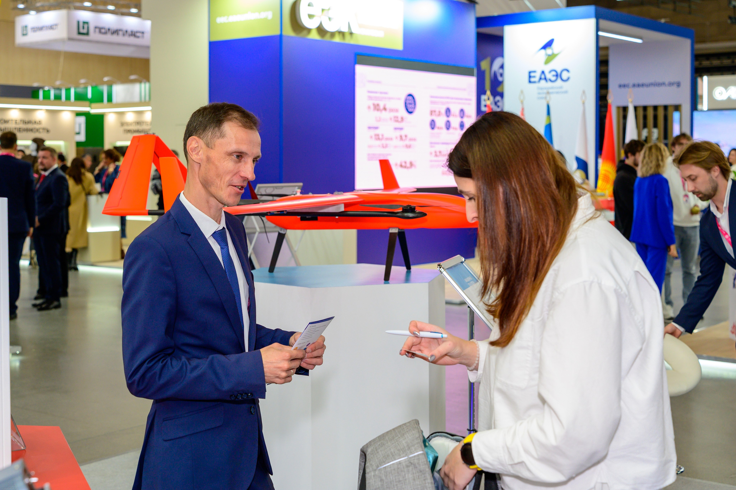 BigindustrialweekBelarus. Фотоуслуги, услуги фотографа, фотографирование важных событий