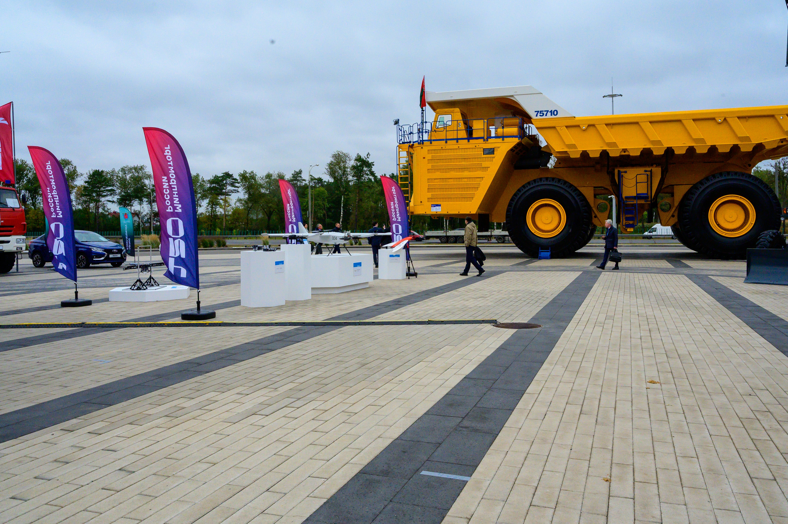 BigindustrialweekBelarus. Фотоуслуги, услуги фотографа, фотографирование важных событий