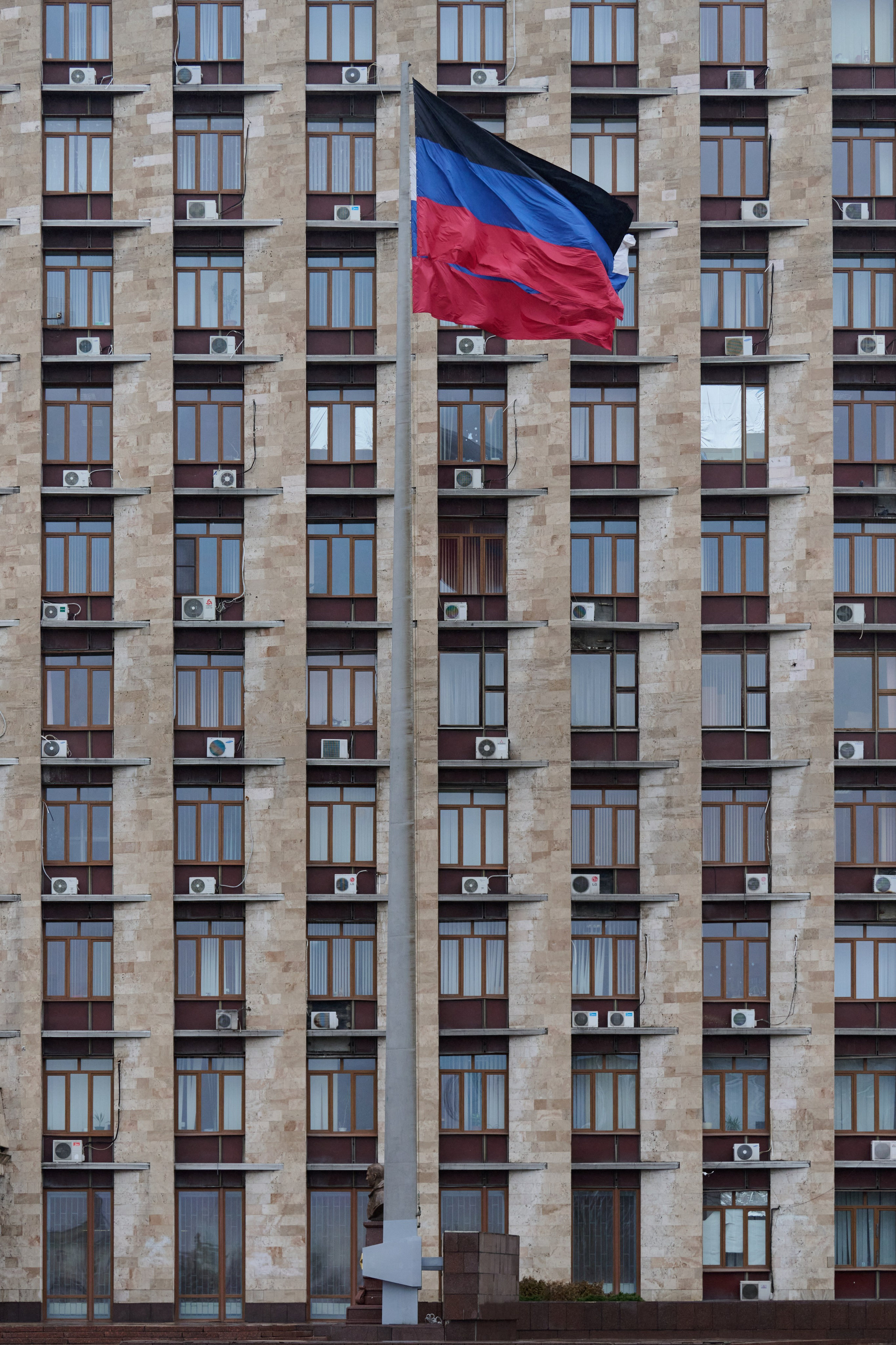 Донецк. Январь 2026. Фотопроект «Территории»