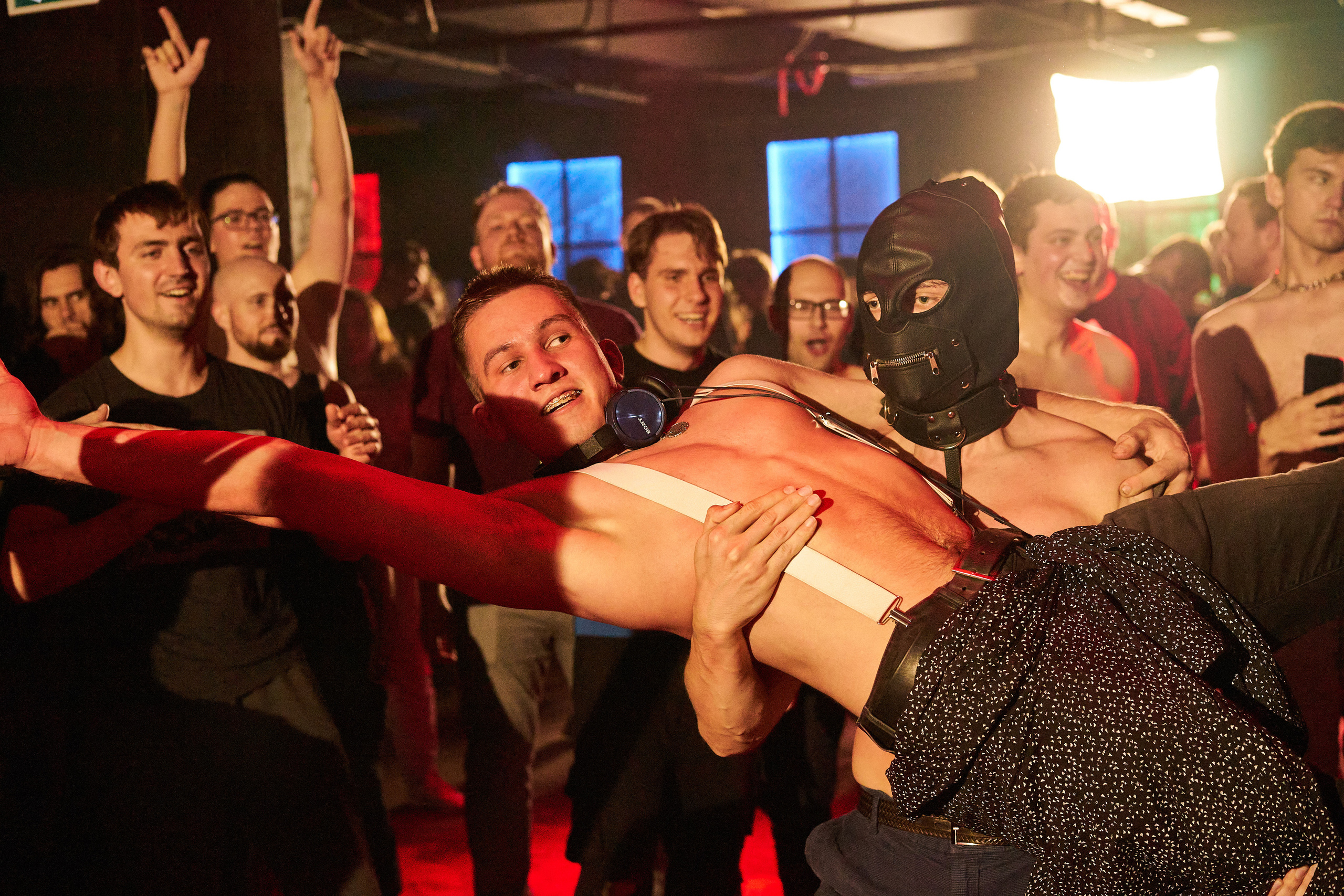 THE WRONG DOOR: MOSCOW — Осень 2021