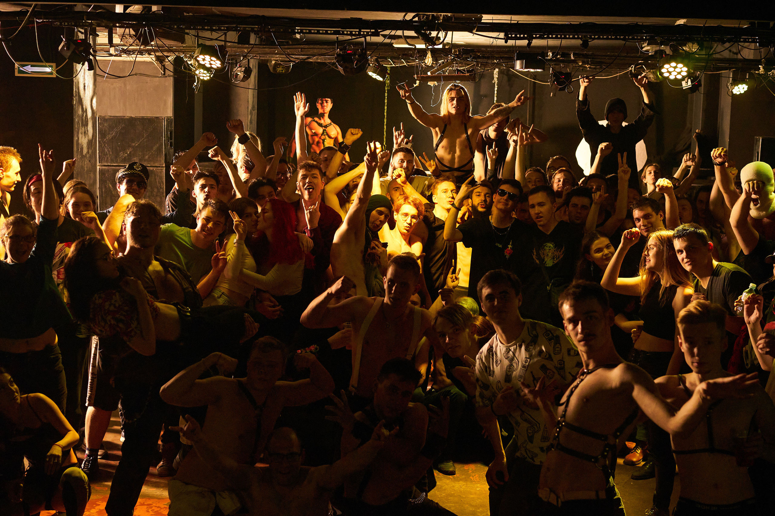 THE WRONG DOOR: MOSCOW — Осень 2021