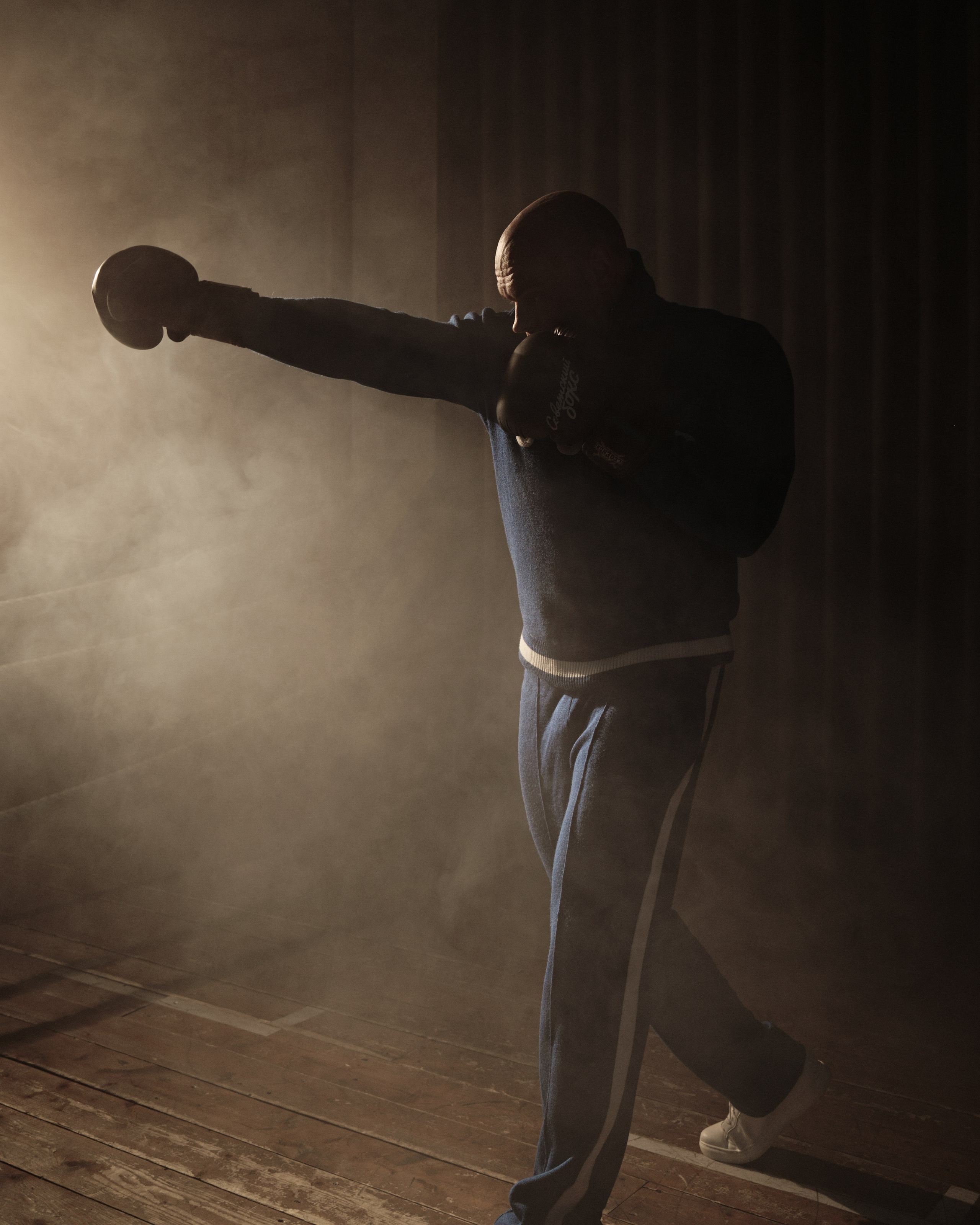 BOX. NOIZOMAX Художественный фотограф в Дубай