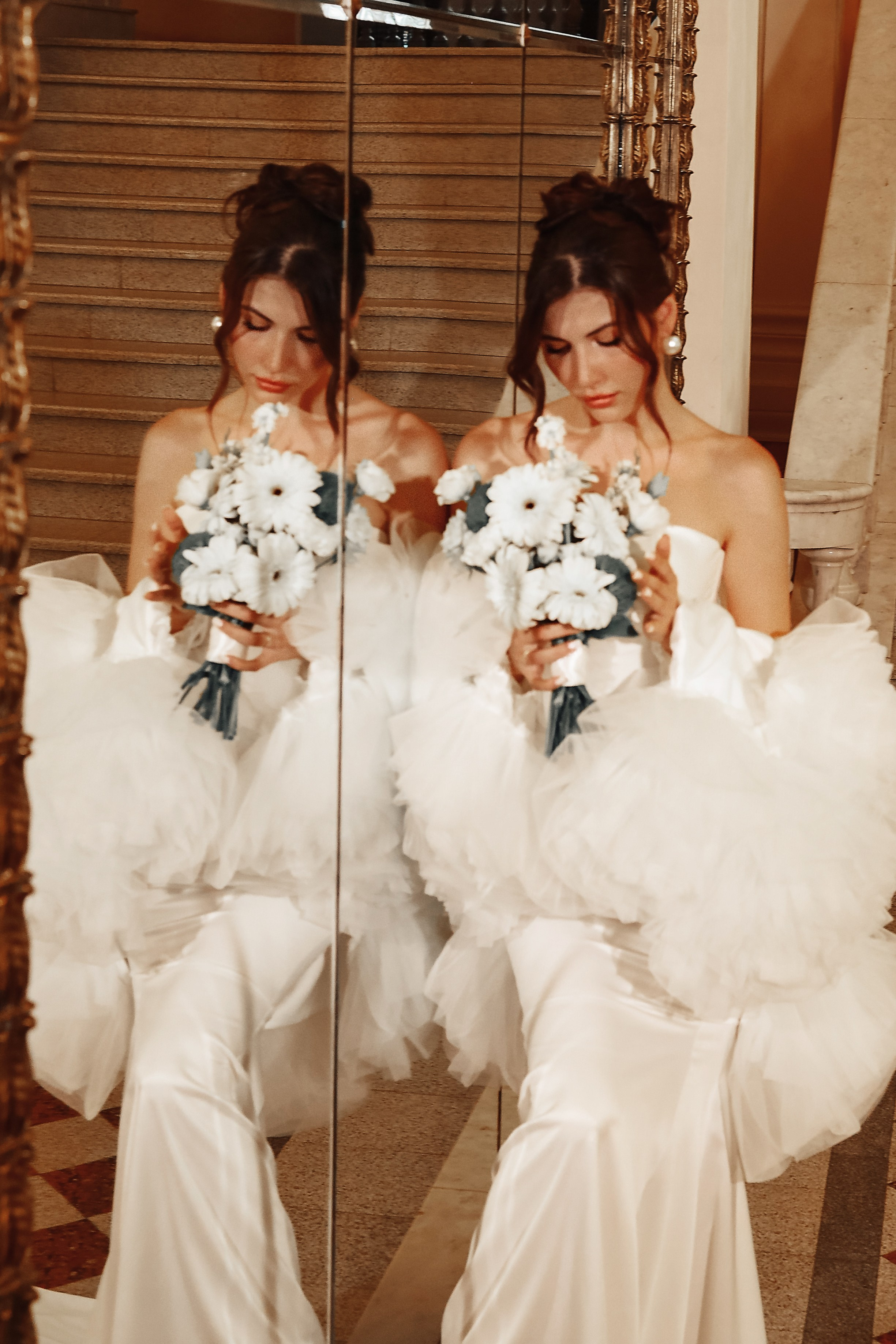 Свадебная съемка в театре. Иванова Ирина Свадебный и семейный фотограф г. Уфа