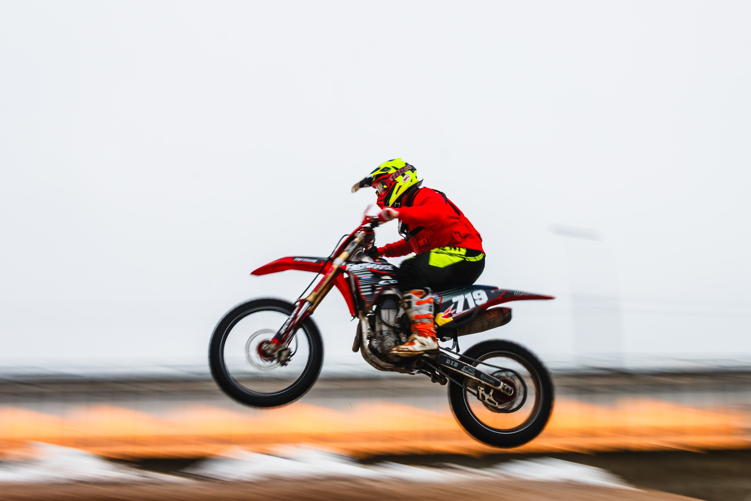 Первенство по мотокроссу 1 этап. Ижевск 2025. Олег Романов. Мастер фото по спорту