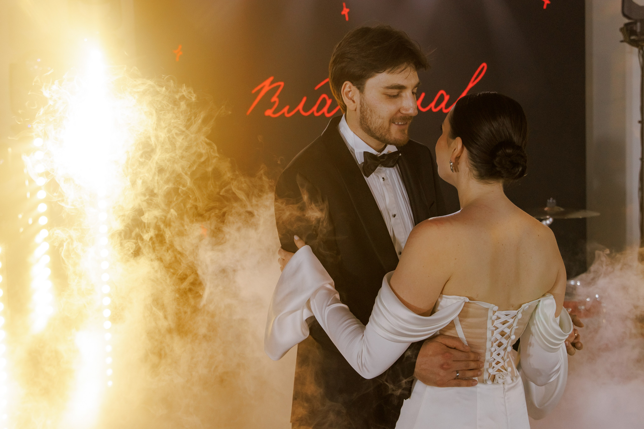 Свадьба в Ярославле — серия парк отель Мазай, выездная регистрация, кавер группа | Портфолио. Свадебный фотограф в Москве, Ярославле Виталий Квант