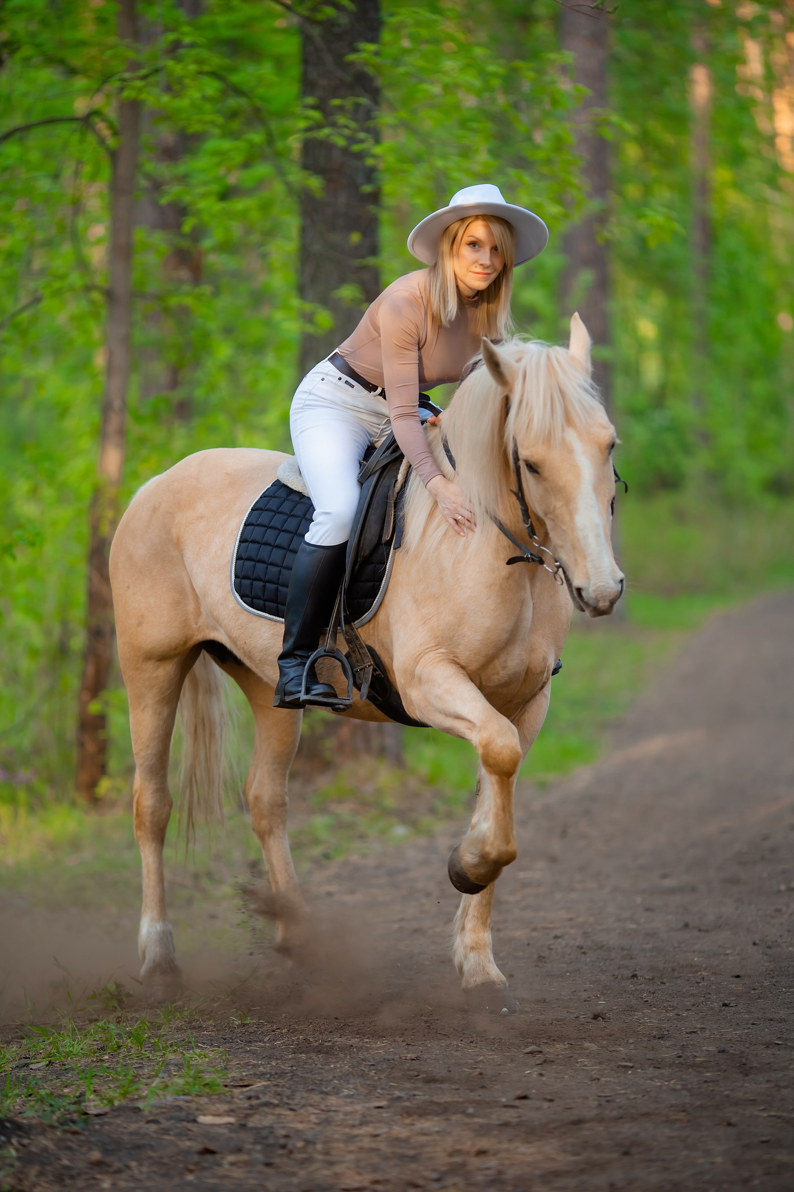 Елена. Семейный и женский фотограф. Видеомейкер в Новосибирске