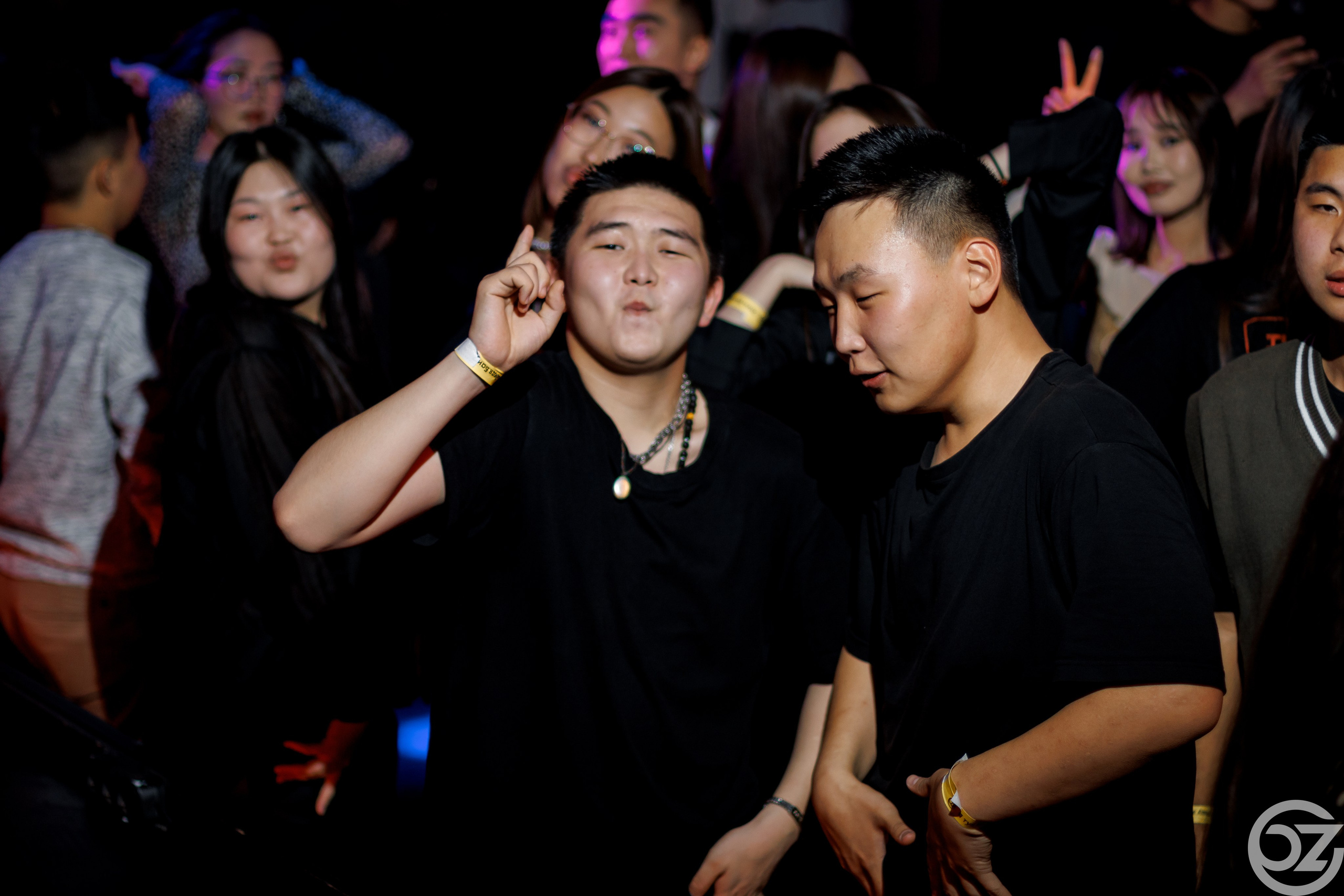 Olon Zon — Club Soprano. Свадебный фотограф в Иркутске Бобылев Никита