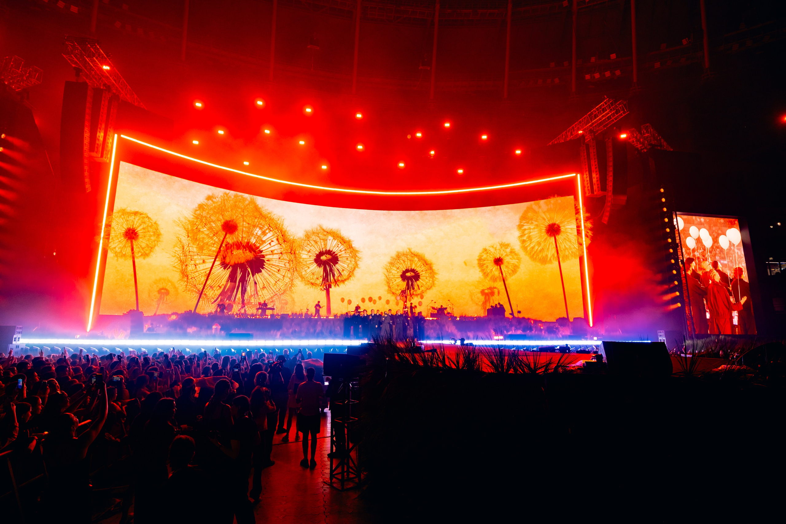 МОТ В ВТБ АРЕНЕ 31.08.25. Концертный и репортажный фотограф в Москве и Санкт-Петербурге Мария