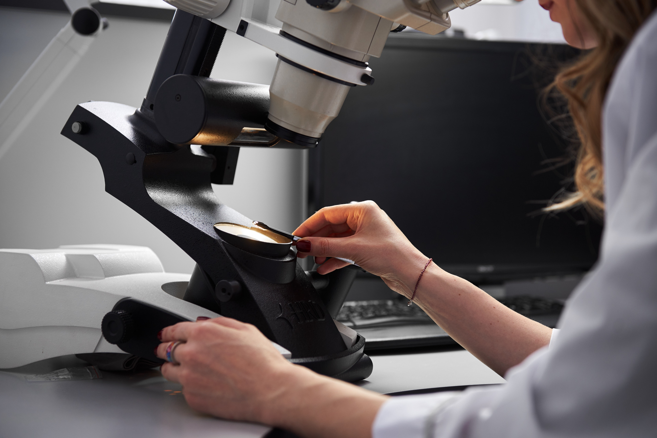 Gemological Laboratory. Commercial photographer | Anton Ermakov