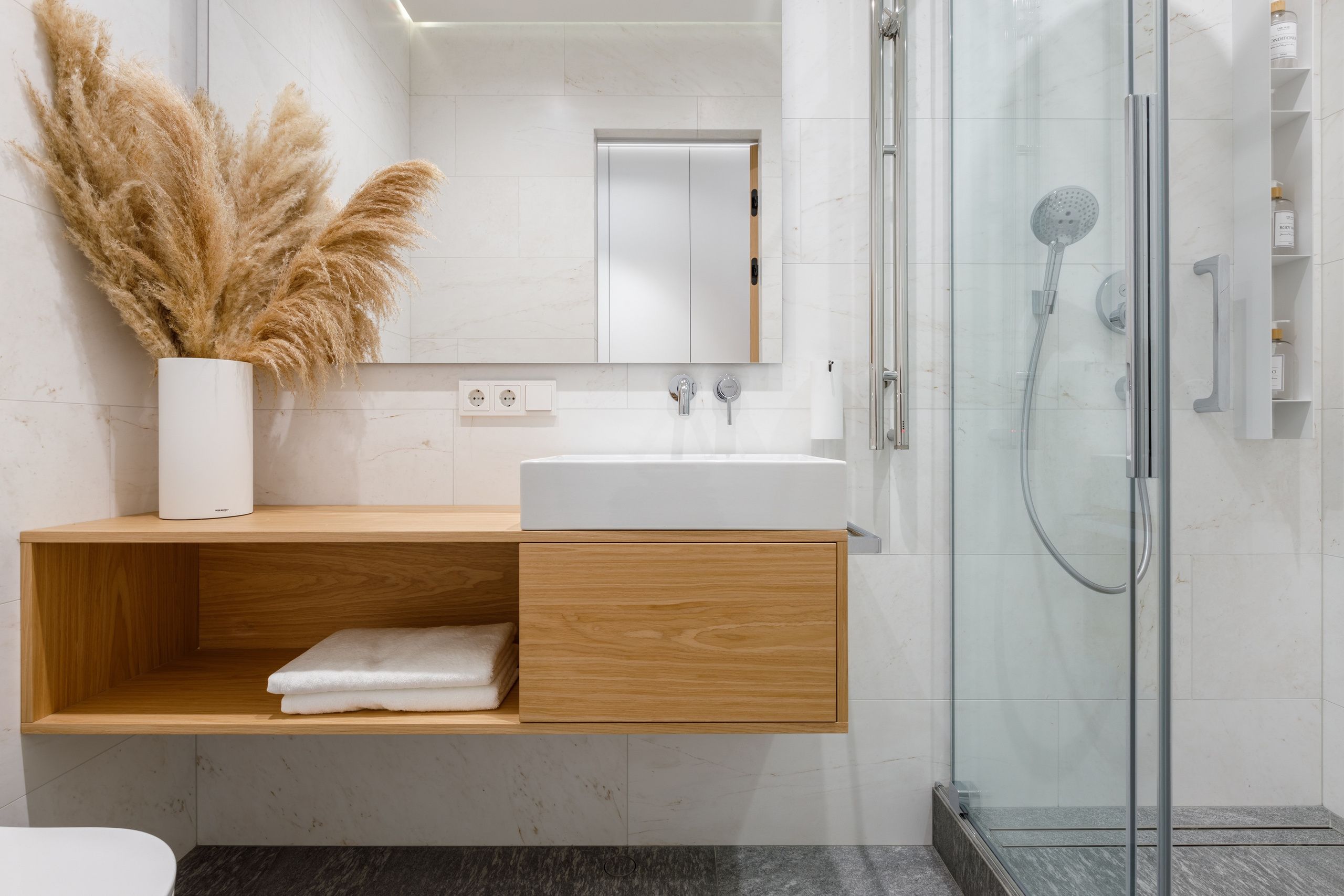 Apartment of 71 sq.m in the residential complex Western port. Commercial photographer | Anton Ermakov