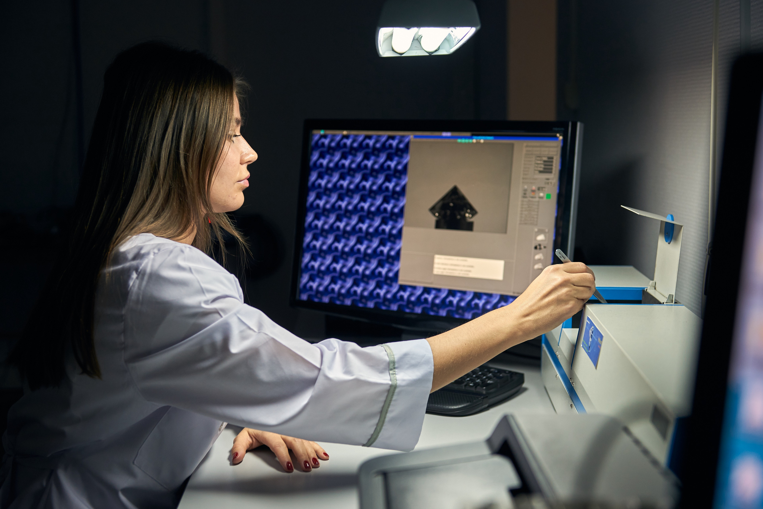 Gemological Laboratory. Commercial photographer | Anton Ermakov