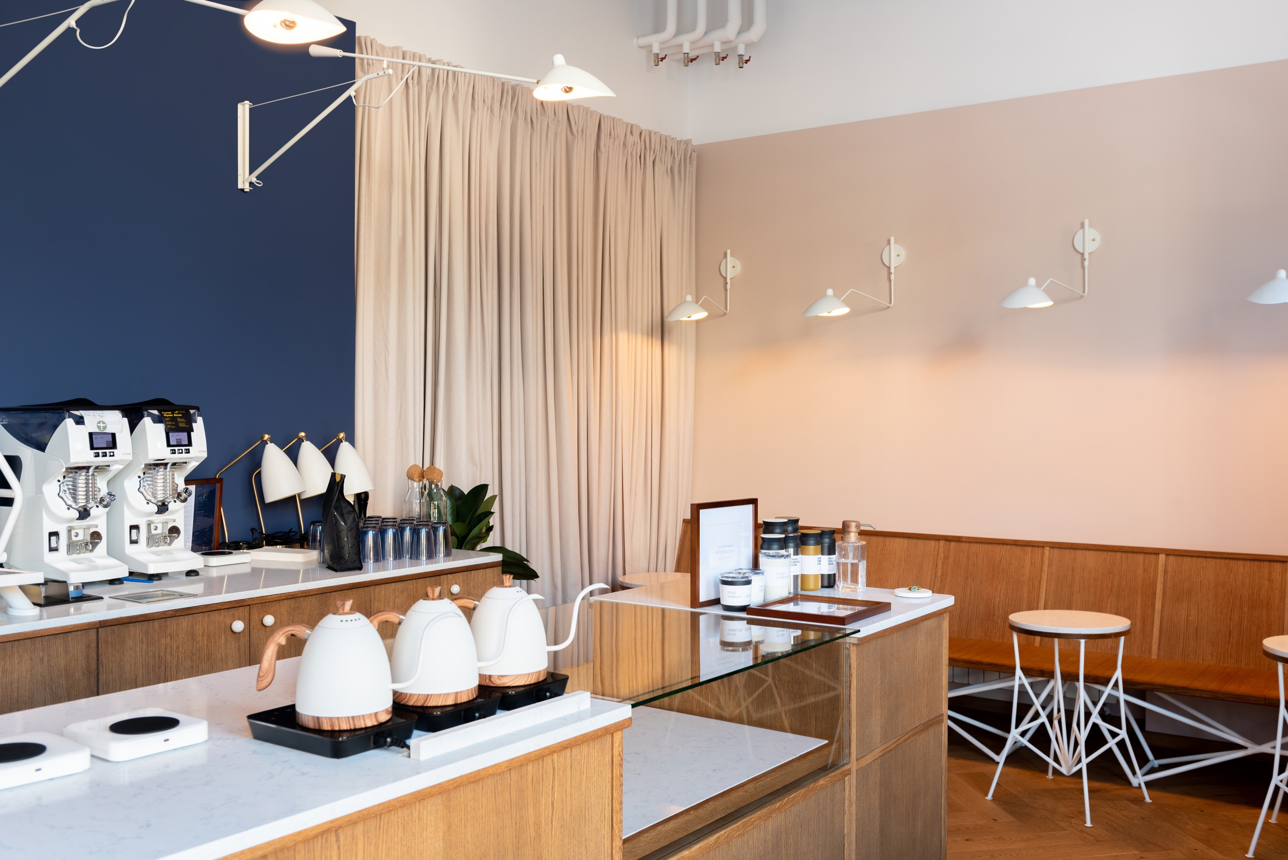 Aeroplane coffee shop 72 sq.m. Commercial photographer | Anton Ermakov