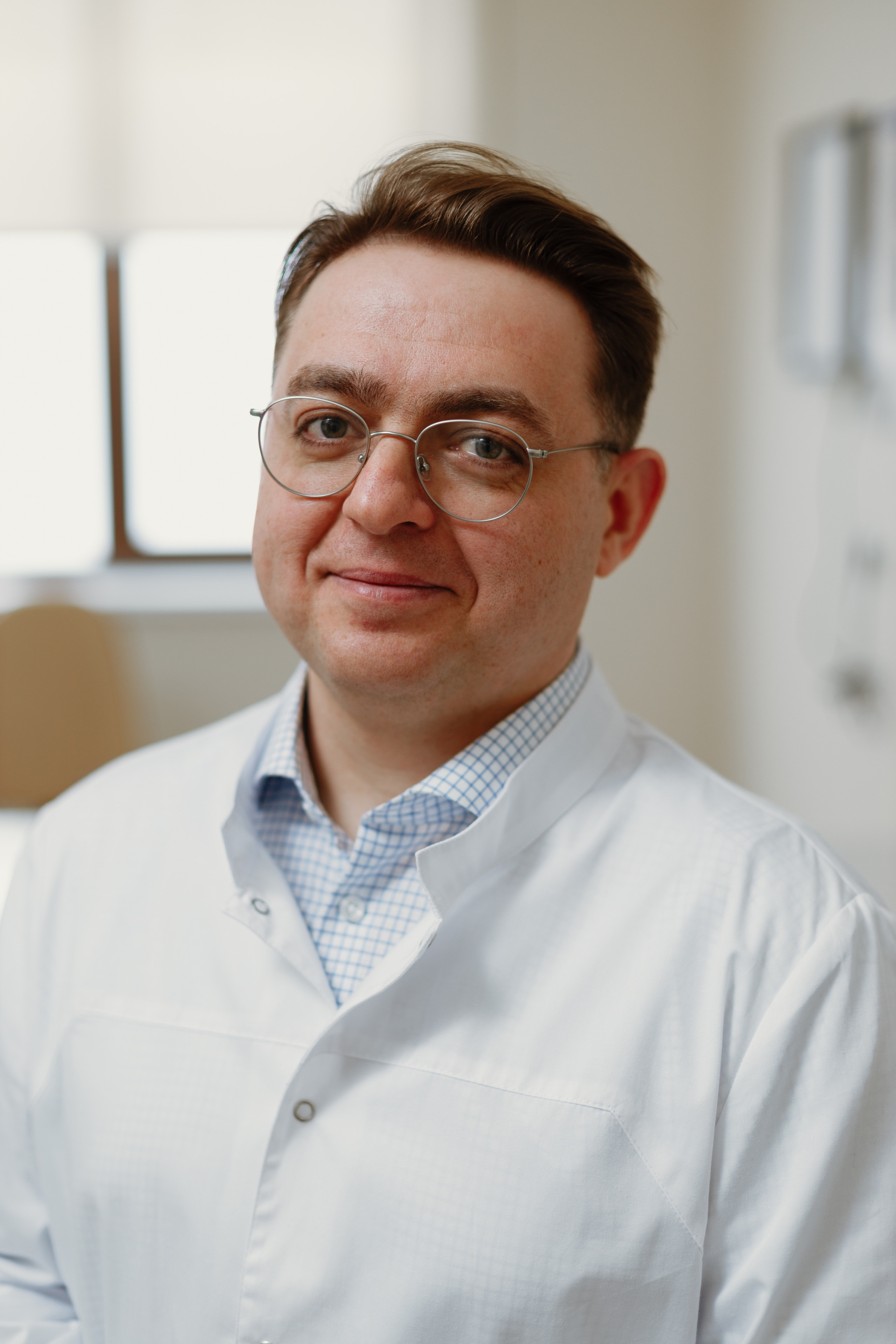 Photos for the doctor Mikhail Sudakov. Commercial photographer | Anton Ermakov