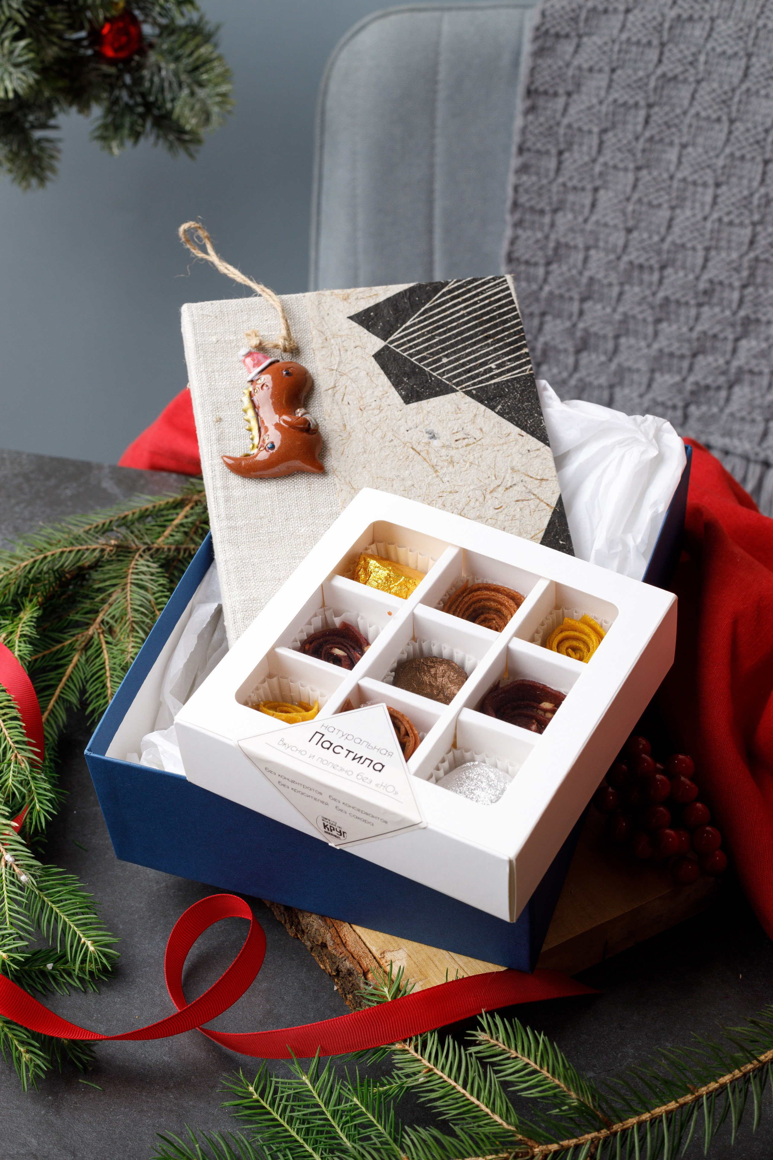 New Year’s catalog Buysocial. Commercial photographer | Anton Ermakov